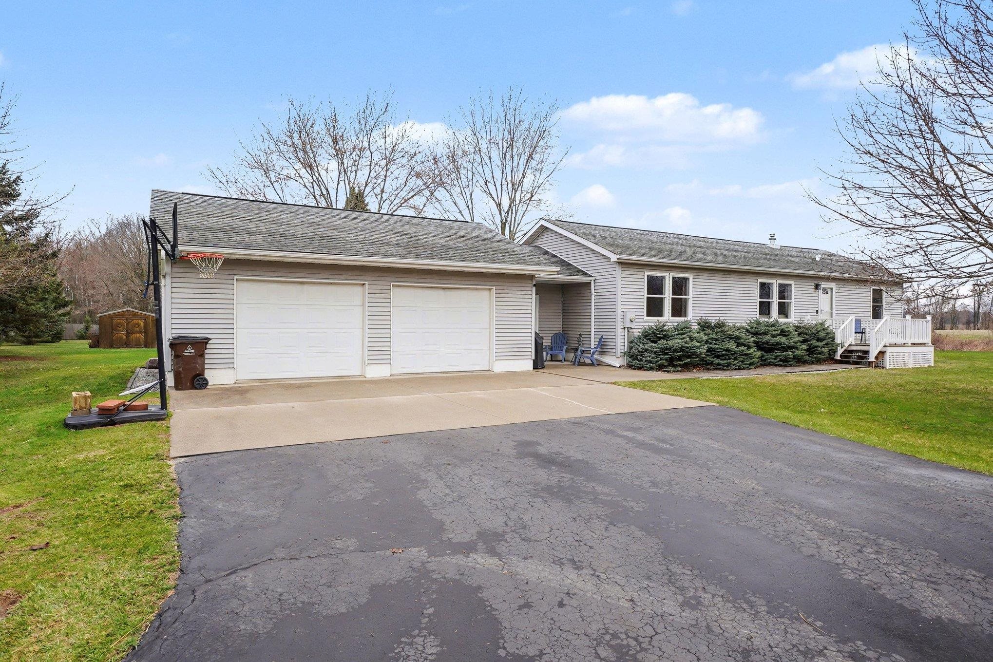 8221 N Rich Road