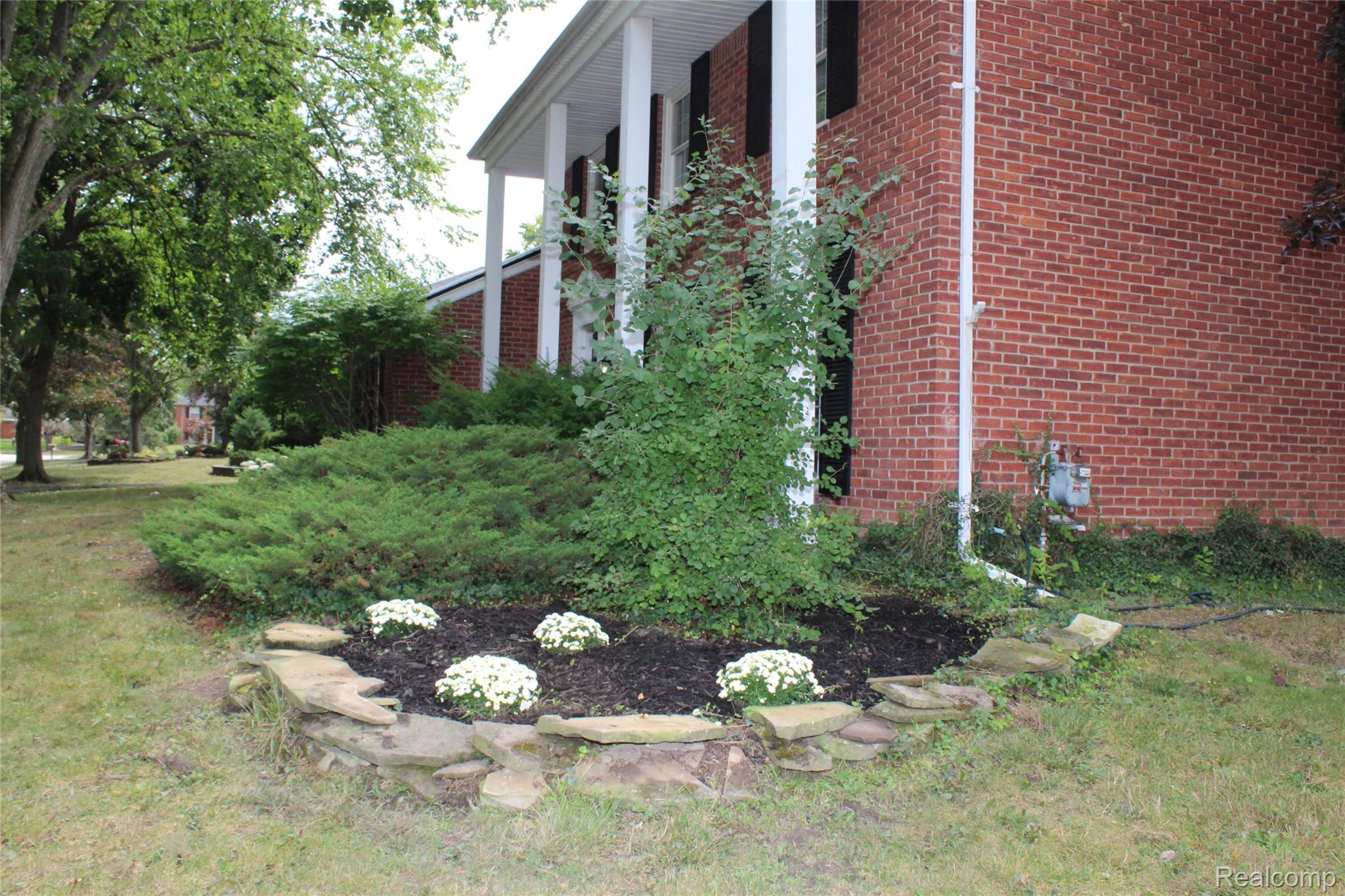 5620 Old Carriage Lane