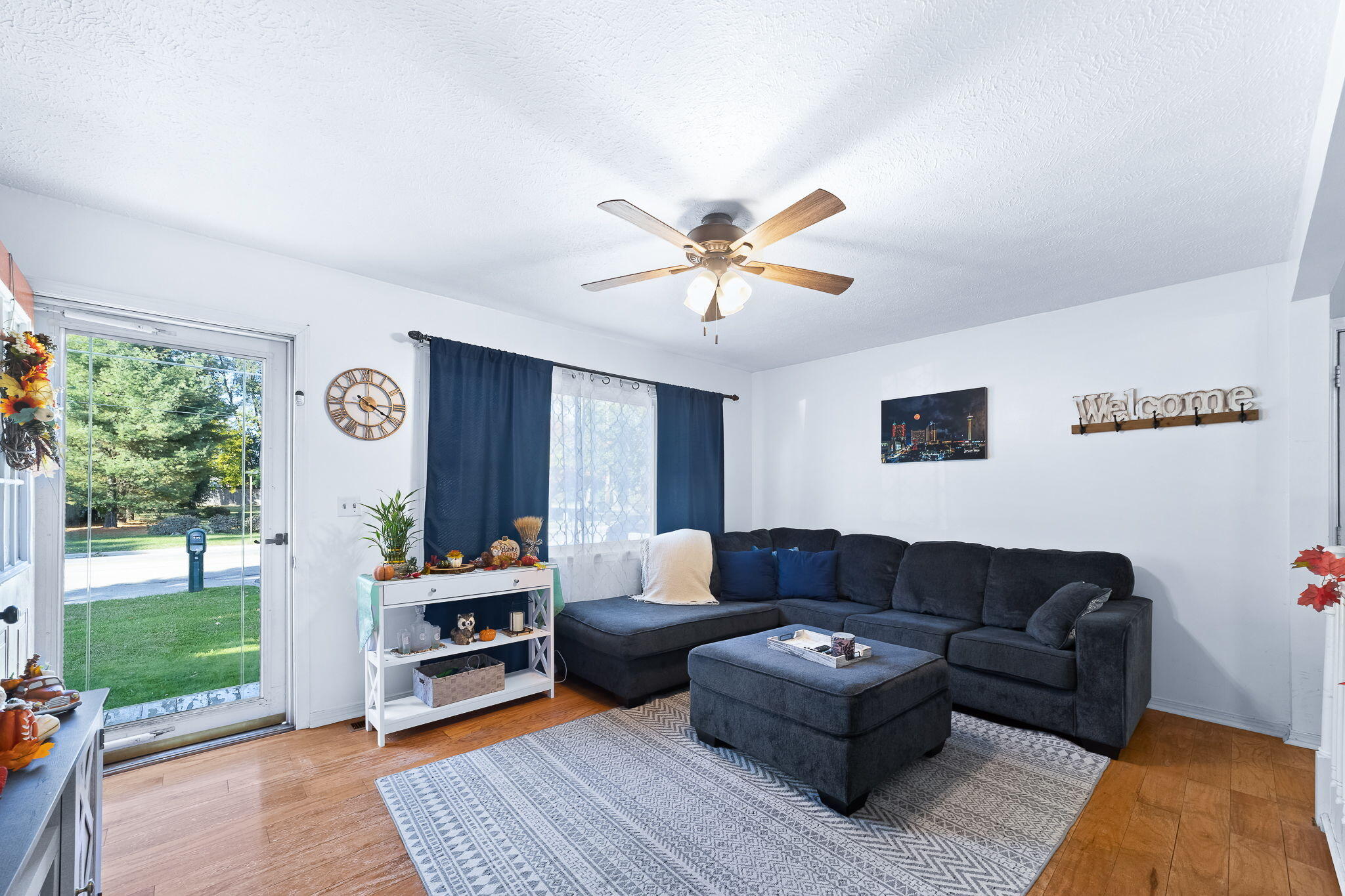 809 W Northrup Street