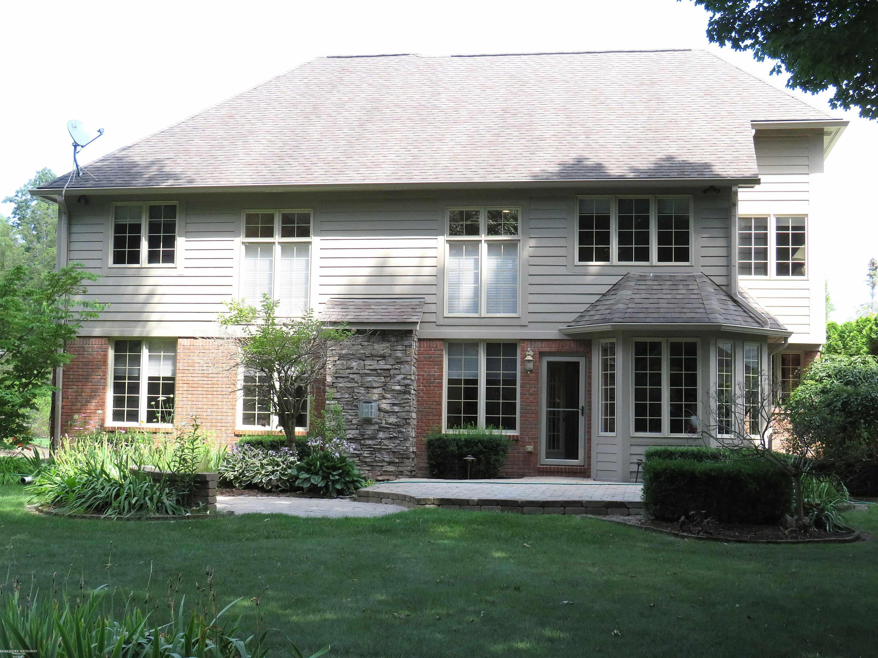 Washington Township, Michigan 48094, United States, 5 Bedrooms Bedrooms, ,4 BathroomsBathrooms,Residential,Active,176622