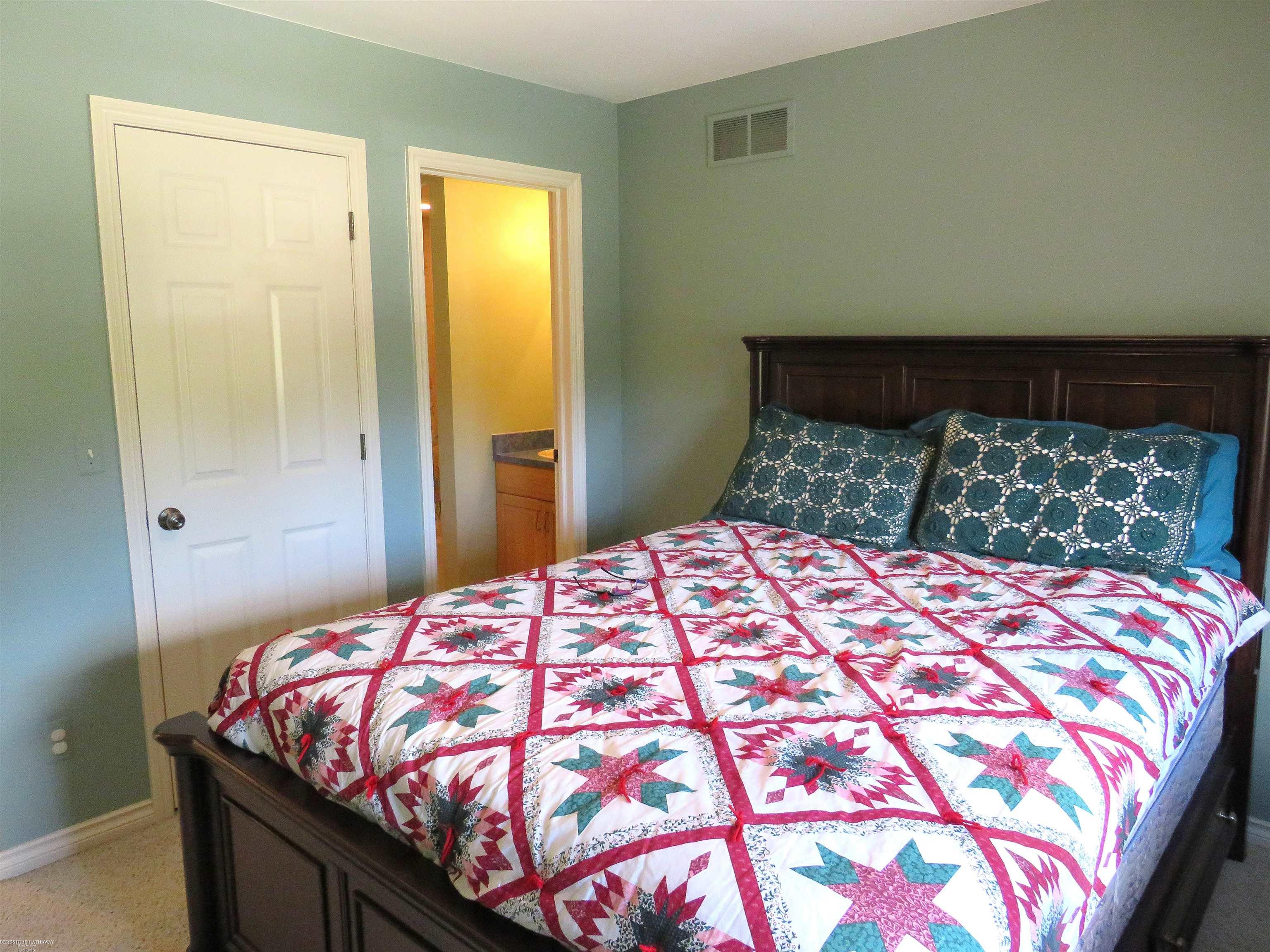 Washington Township, Michigan 48094, United States, 5 Bedrooms Bedrooms, ,4 BathroomsBathrooms,Residential,Active,176622