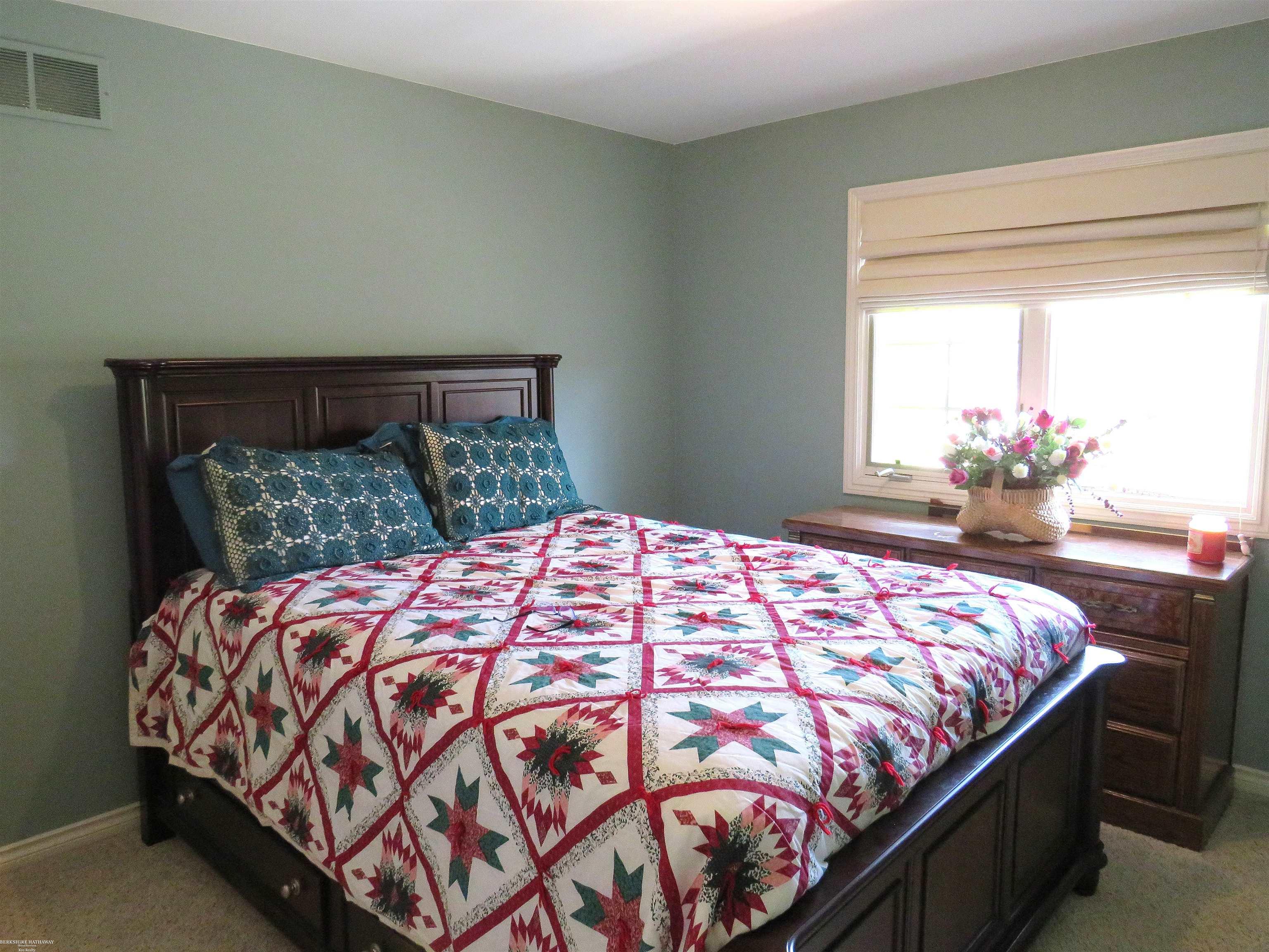 Washington Township, Michigan 48094, United States, 5 Bedrooms Bedrooms, ,4 BathroomsBathrooms,Residential,Active,176622