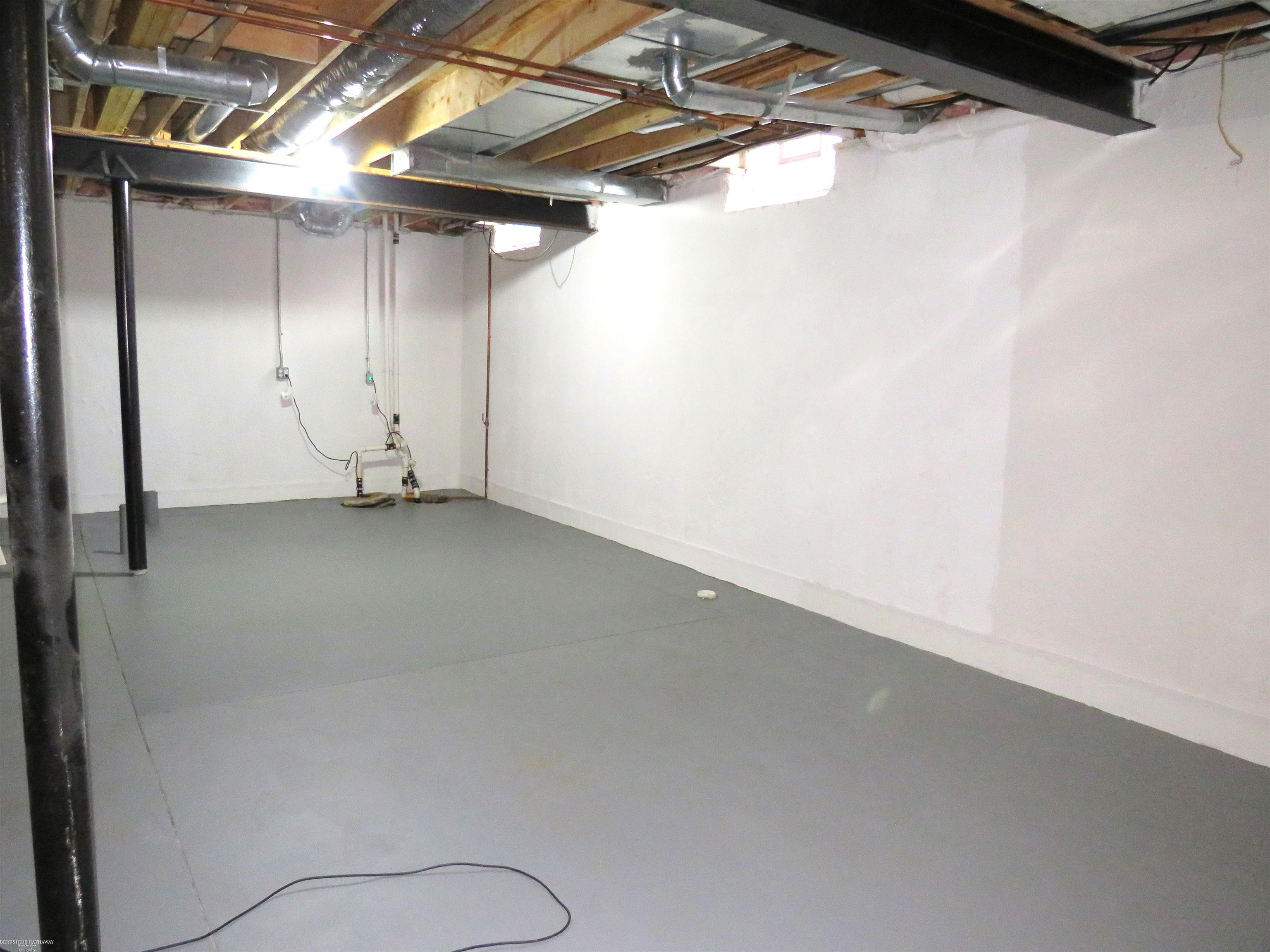 Washington Township, Michigan 48094, United States, 5 Bedrooms Bedrooms, ,4 BathroomsBathrooms,Residential,Active,176622