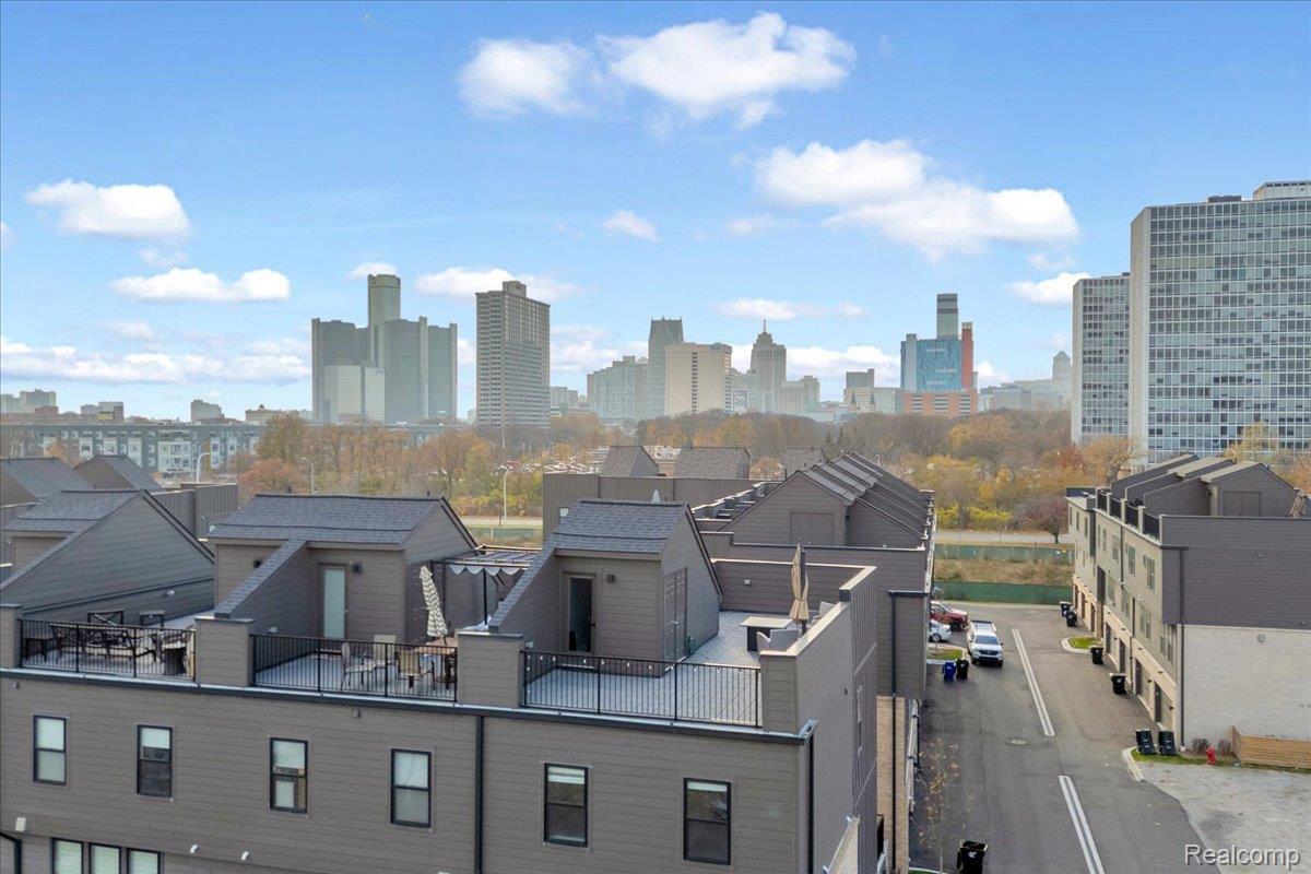 Detroit, Michigan 48207, United States, 3 Bedrooms Bedrooms, ,3 BathroomsBathrooms,Residential,Coming Soon,248464