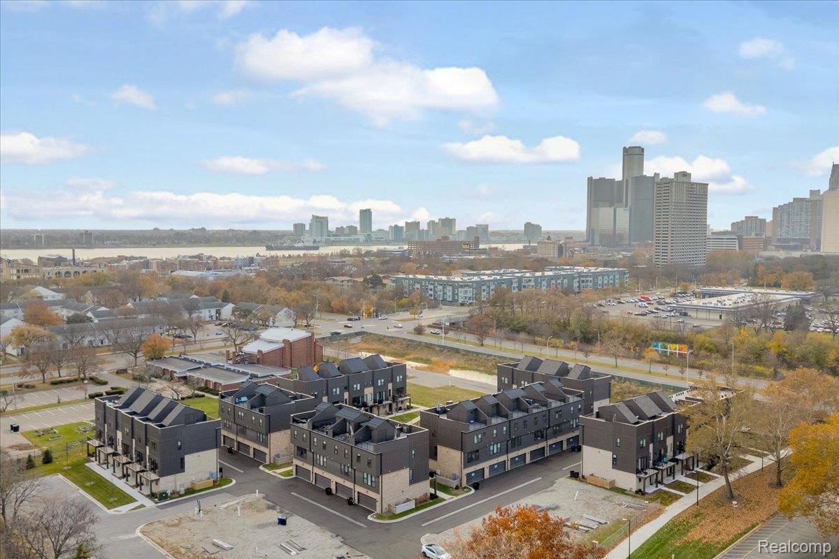 Detroit, Michigan 48207, United States, 3 Bedrooms Bedrooms, ,3 BathroomsBathrooms,Residential,Coming Soon,248464