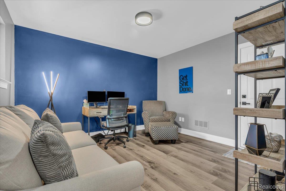 Detroit, Michigan 48207, United States, 3 Bedrooms Bedrooms, ,3 BathroomsBathrooms,Residential,Coming Soon,248464