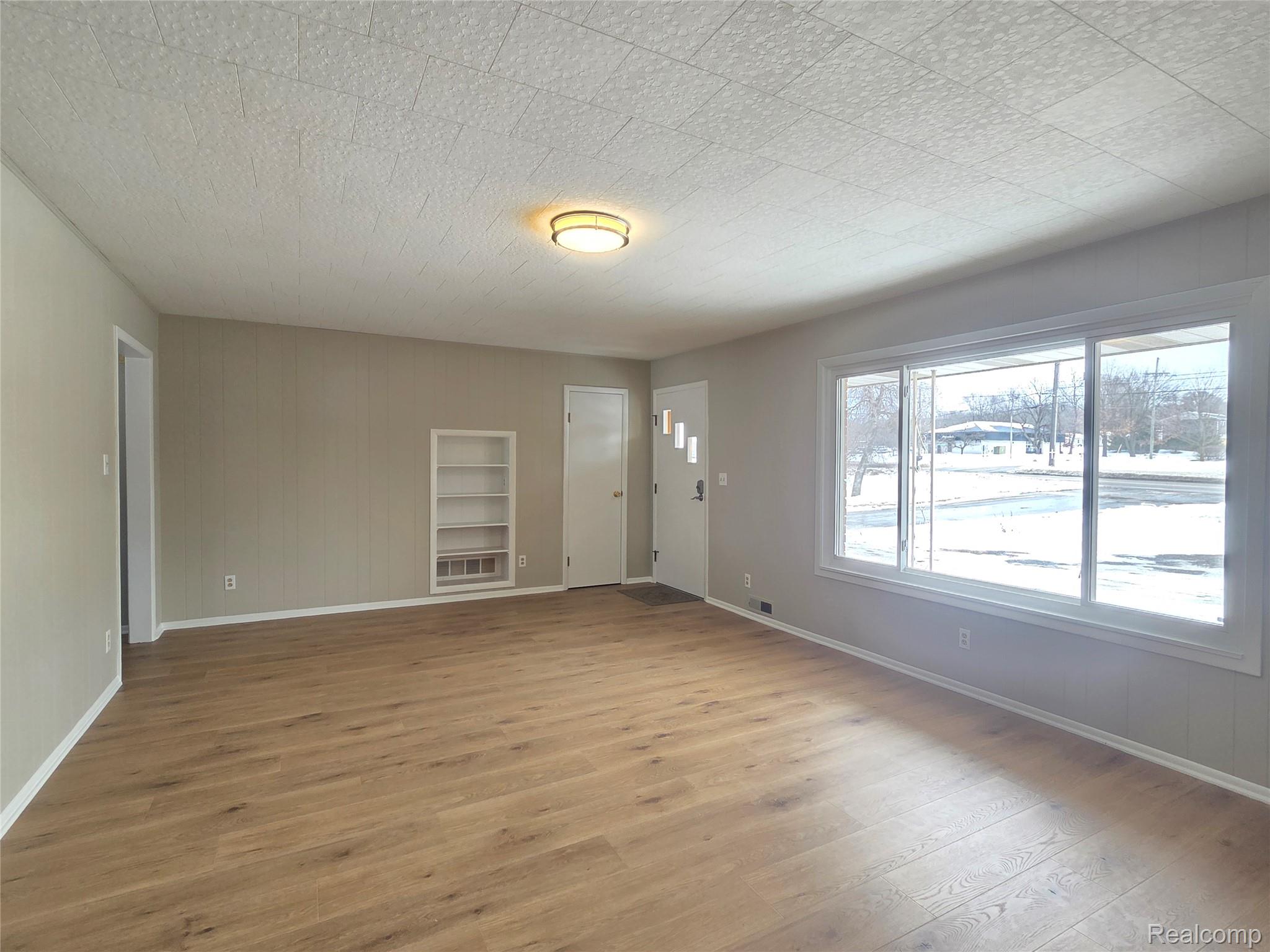 5016 S Old Us Highway 23