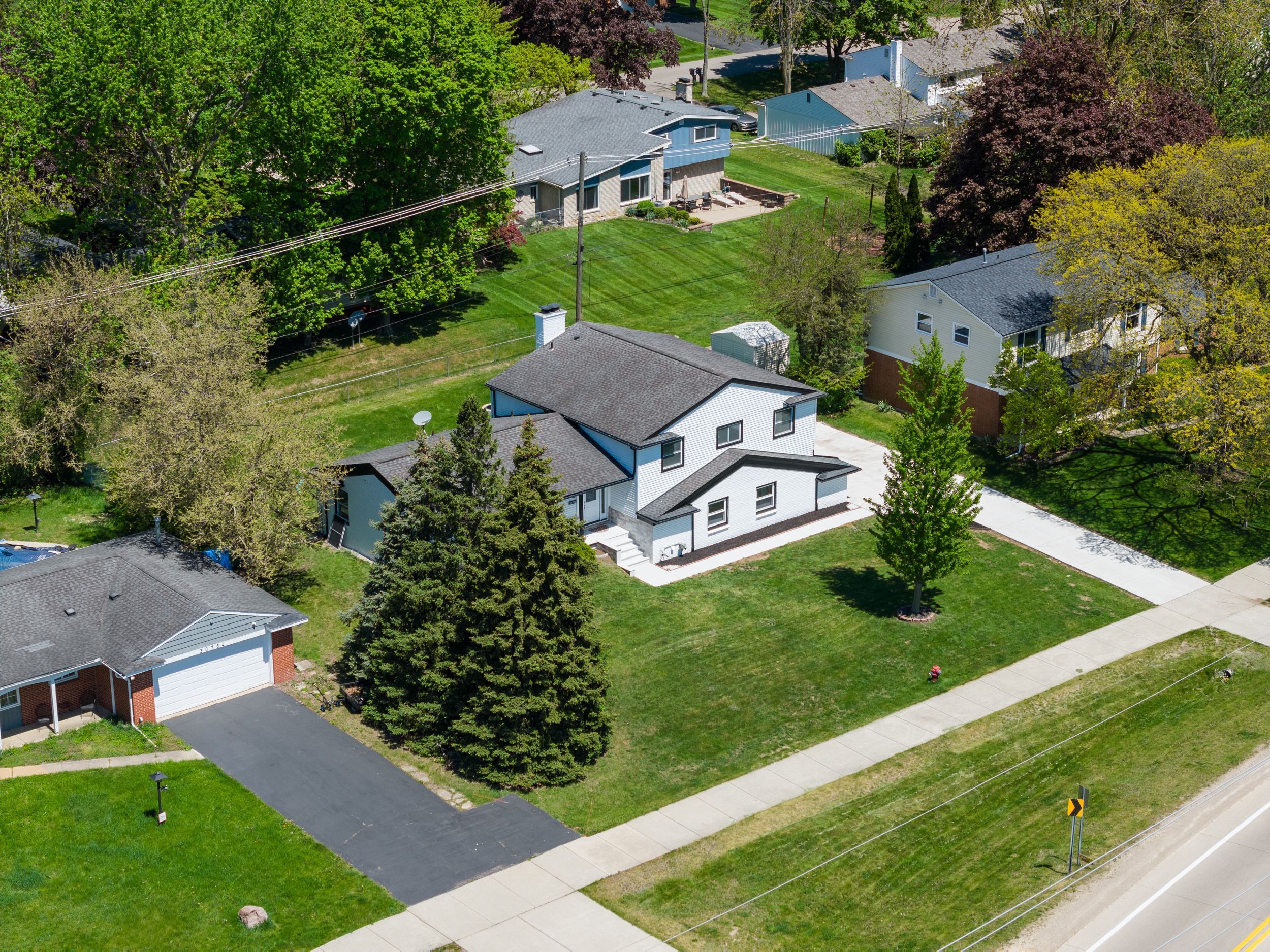 30728 W 14 MILE Road