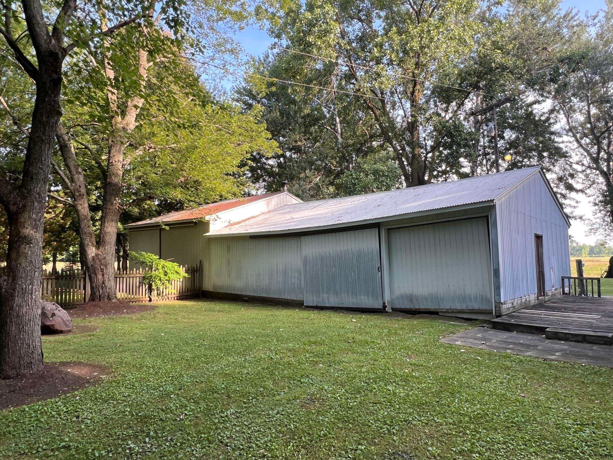 904 W Lovejoy Road