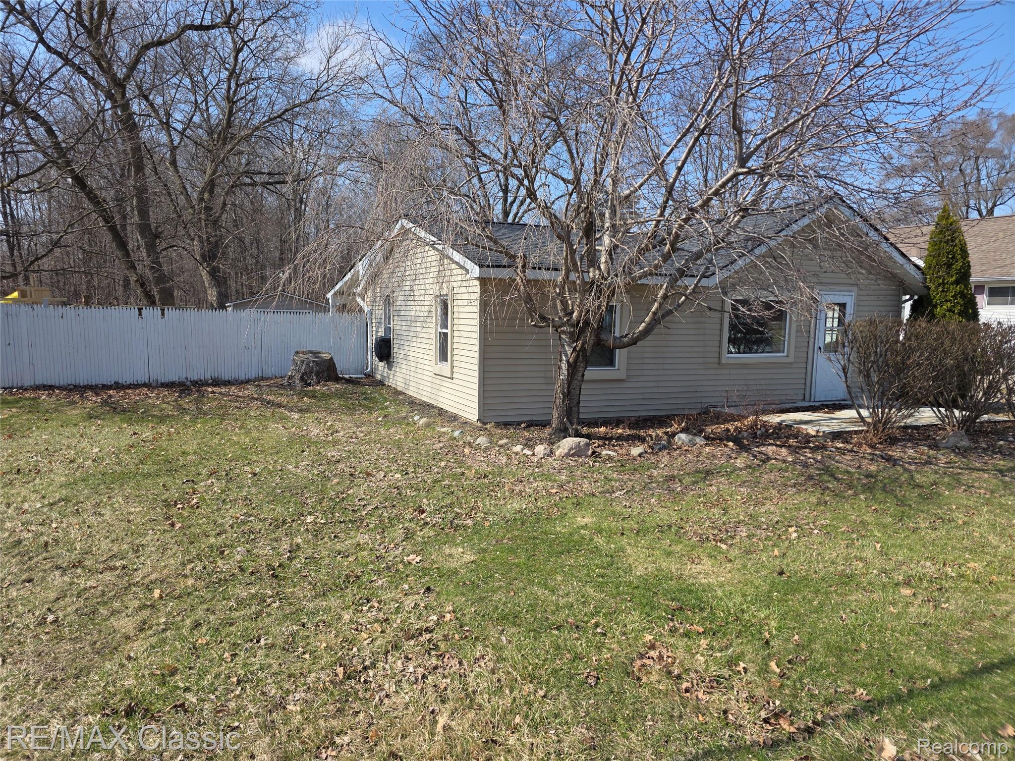 3259 N State Road