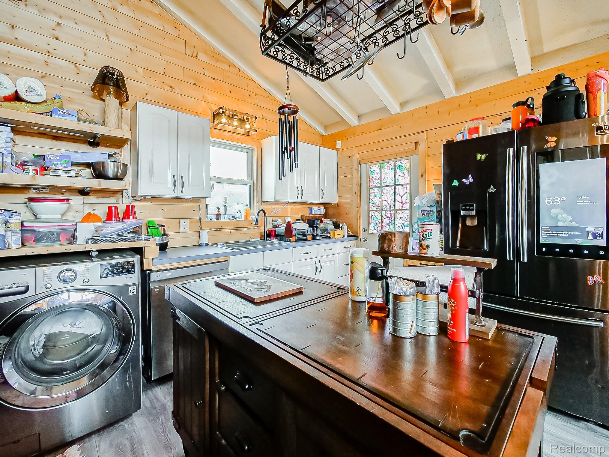 25038 Annapolis Street