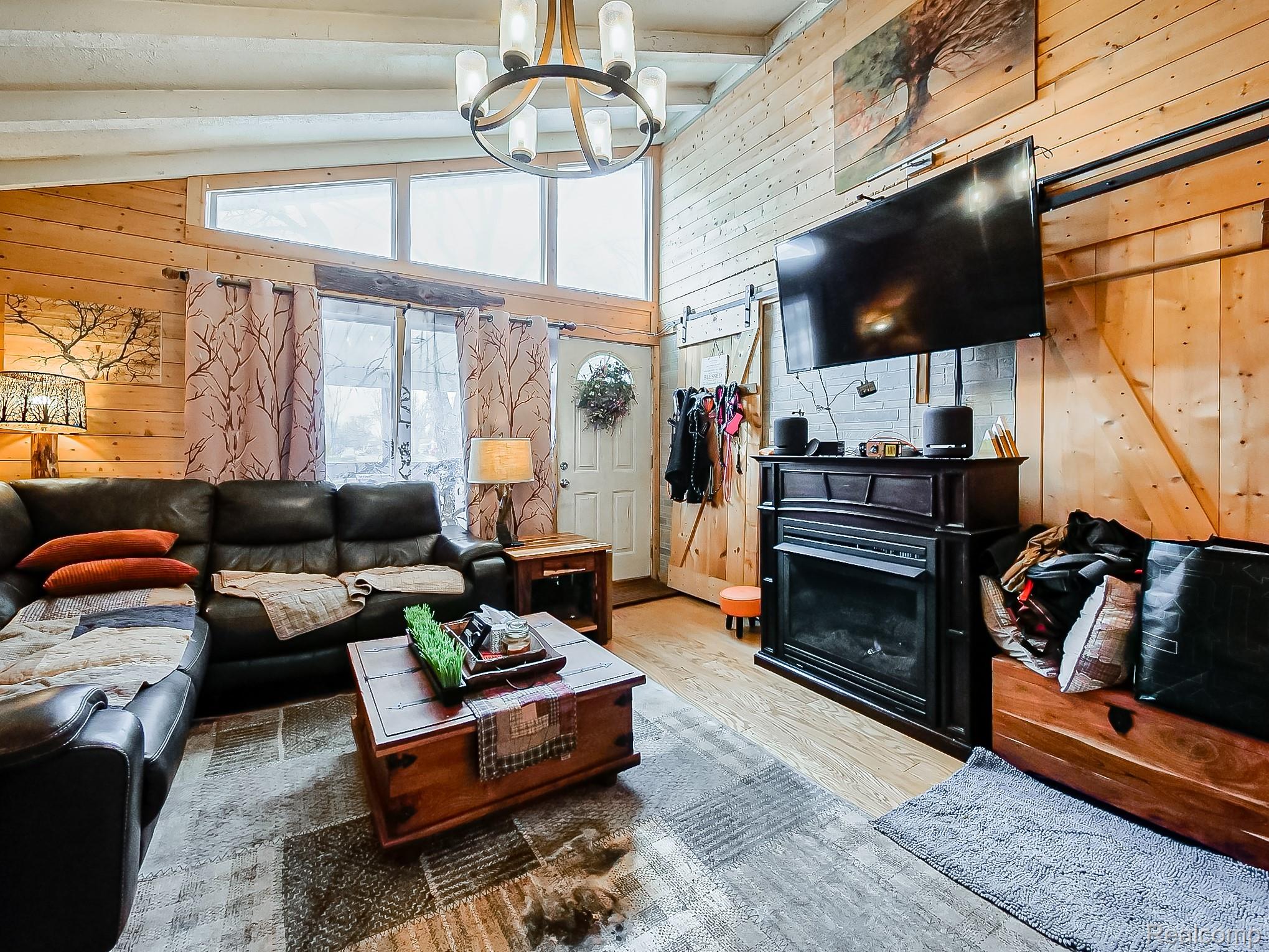 25038 Annapolis Street