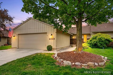 4248 Walnut Hills Lane SE Unit 65 Kentwood City MI 49512