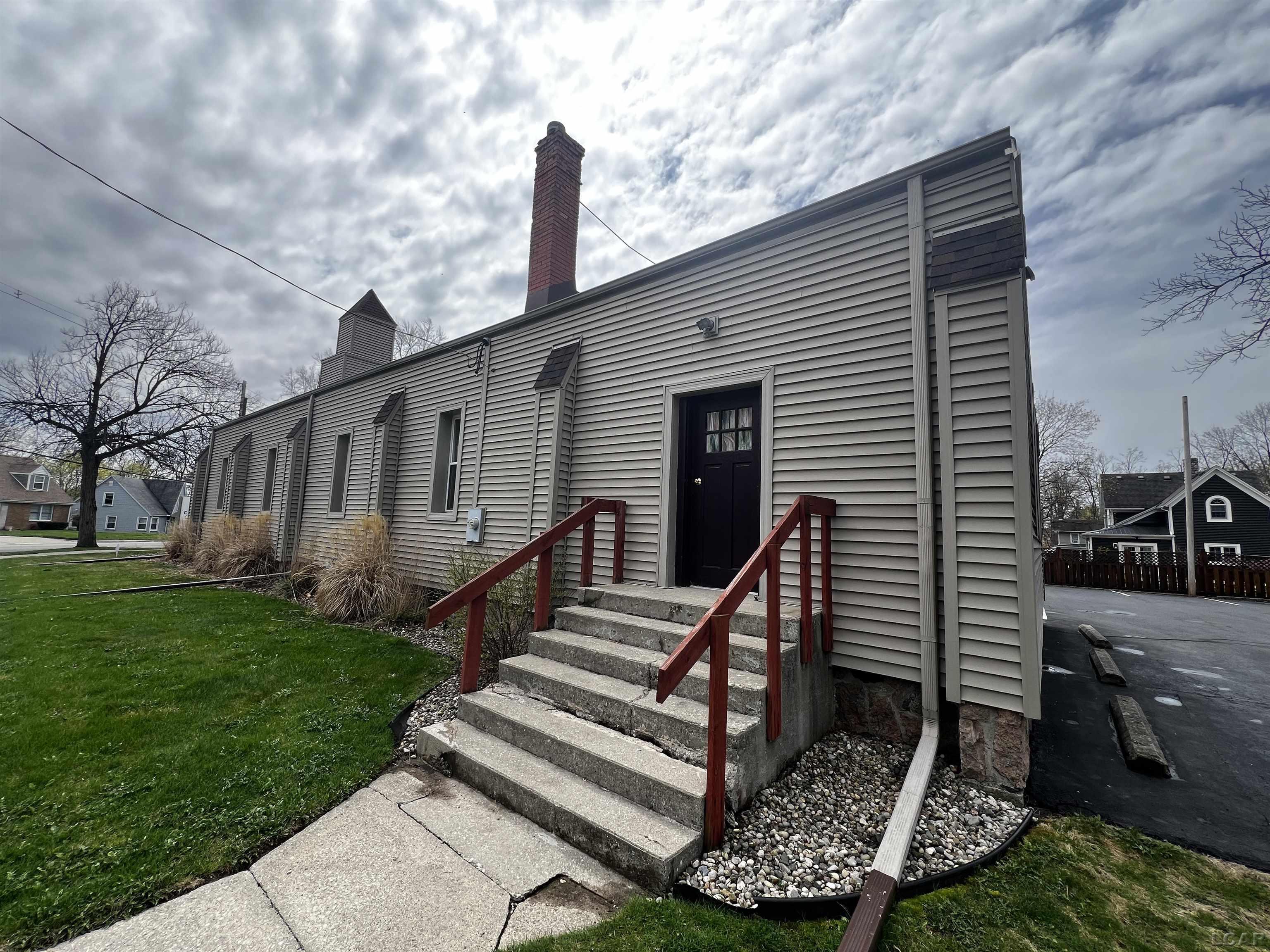 227 GREENLY Street