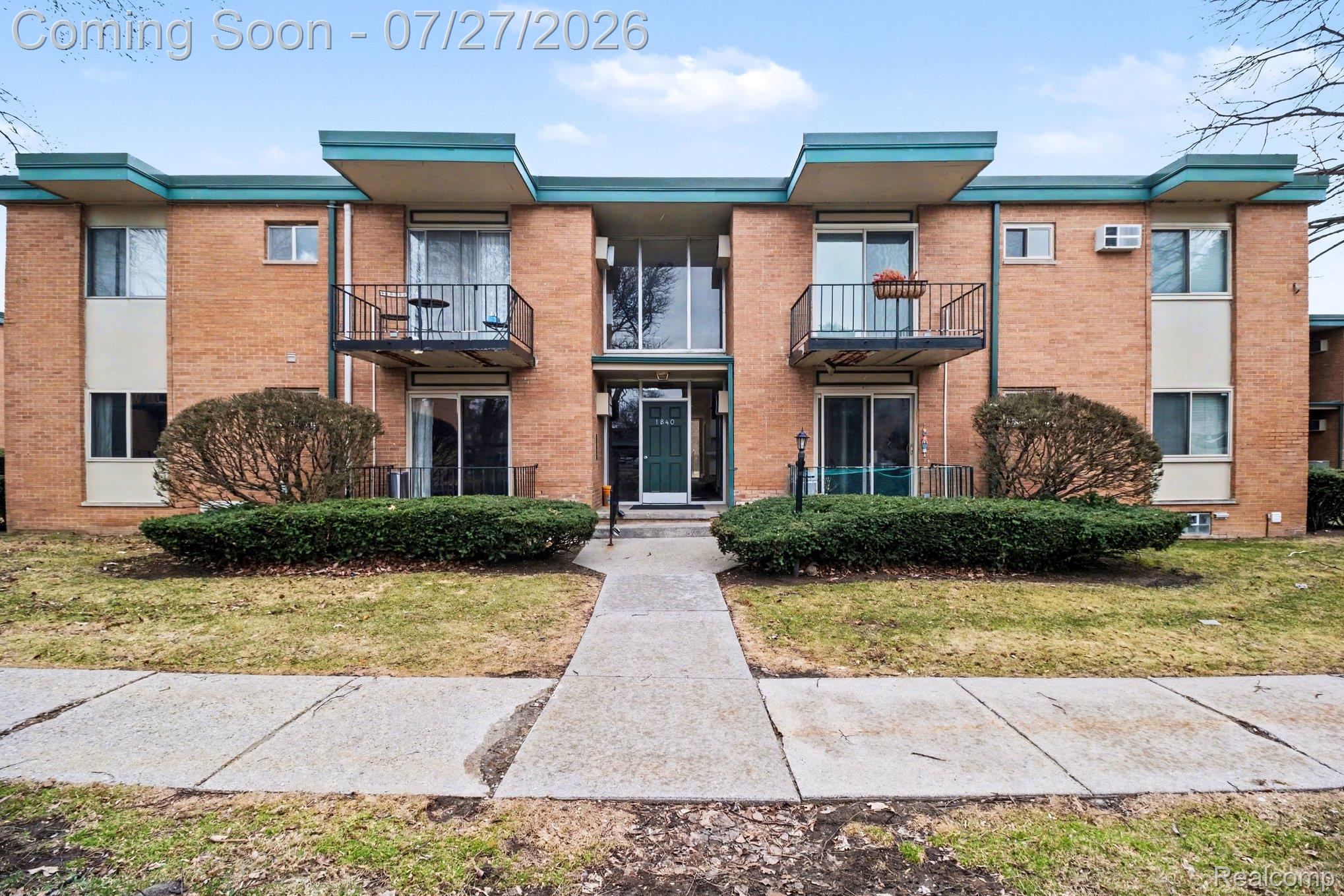 1840 Axtell Drive 7