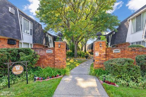 13333 W Nine Road Oak Park City MI 48237