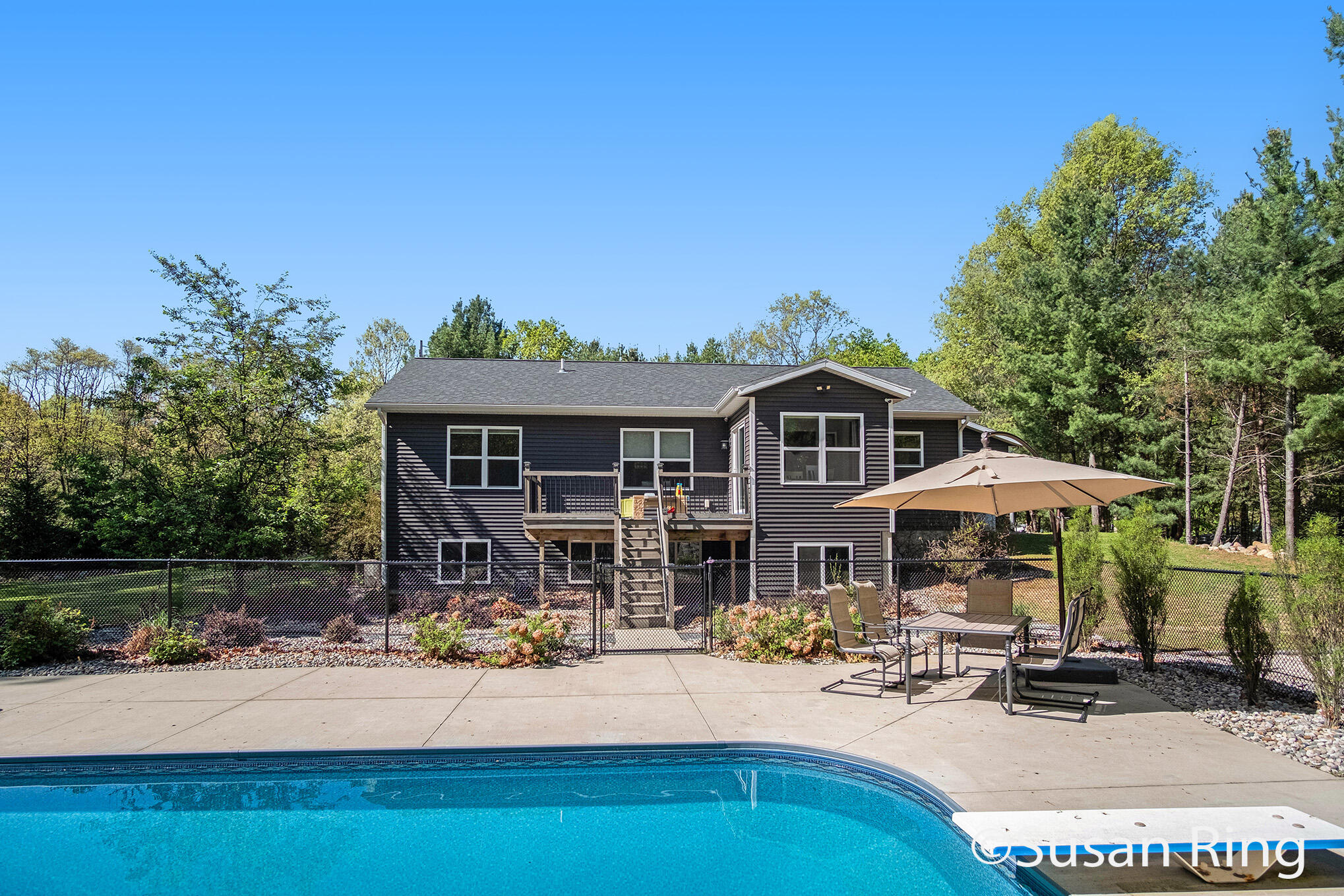 Algoma Township, Michigan 49341, United States, 3 Bedrooms Bedrooms, ,2 BathroomsBathrooms,Residential,Pending,144791