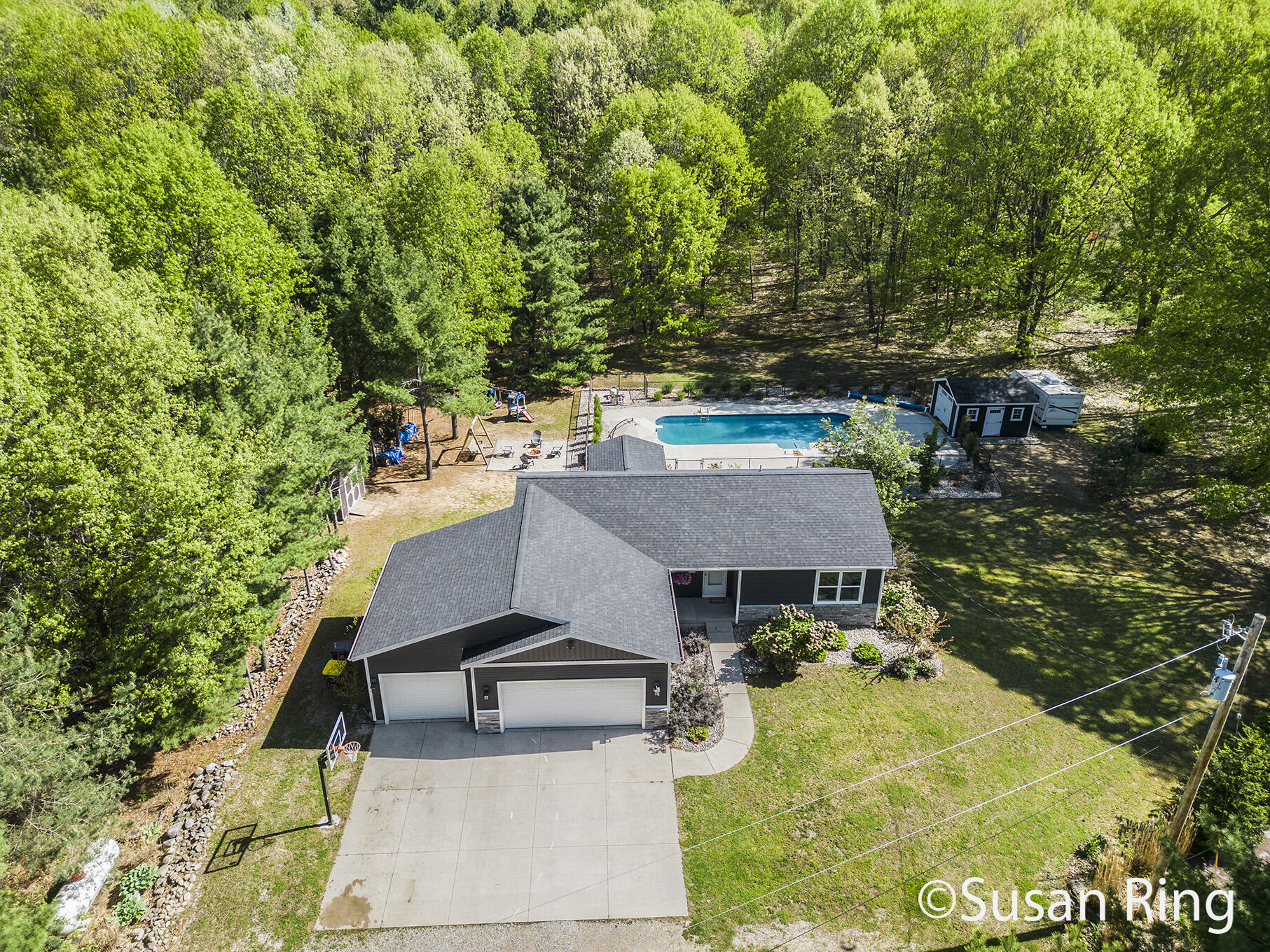 Algoma Township, Michigan 49341, United States, 3 Bedrooms Bedrooms, ,2 BathroomsBathrooms,Residential,Pending,144791