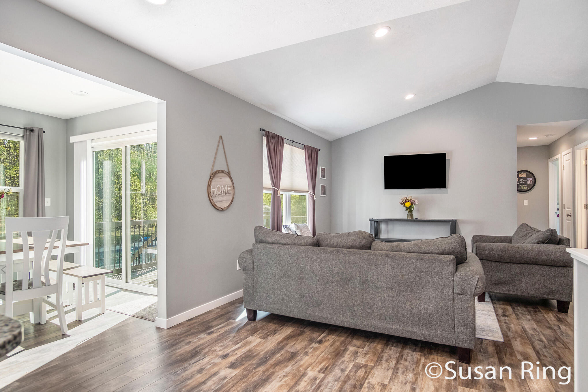 Algoma Township, Michigan 49341, United States, 3 Bedrooms Bedrooms, ,2 BathroomsBathrooms,Residential,Pending,144791