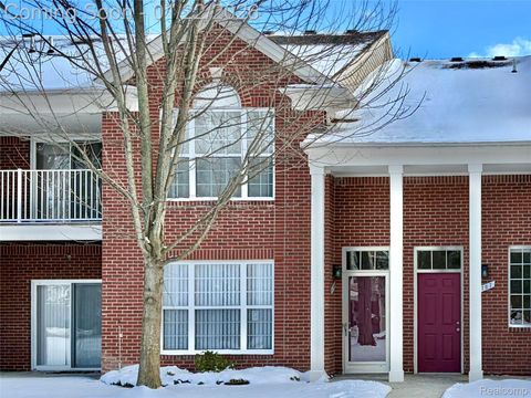 1709 Deepwood Circle 57 Rochester City MI 48307