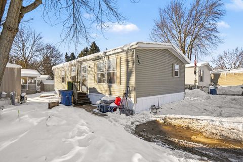 4743 Quebec Avenue SW Wyoming City MI 49519