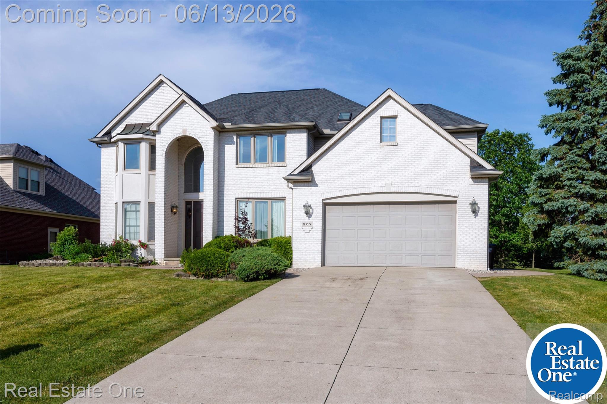 857 Saint James Park Avenue