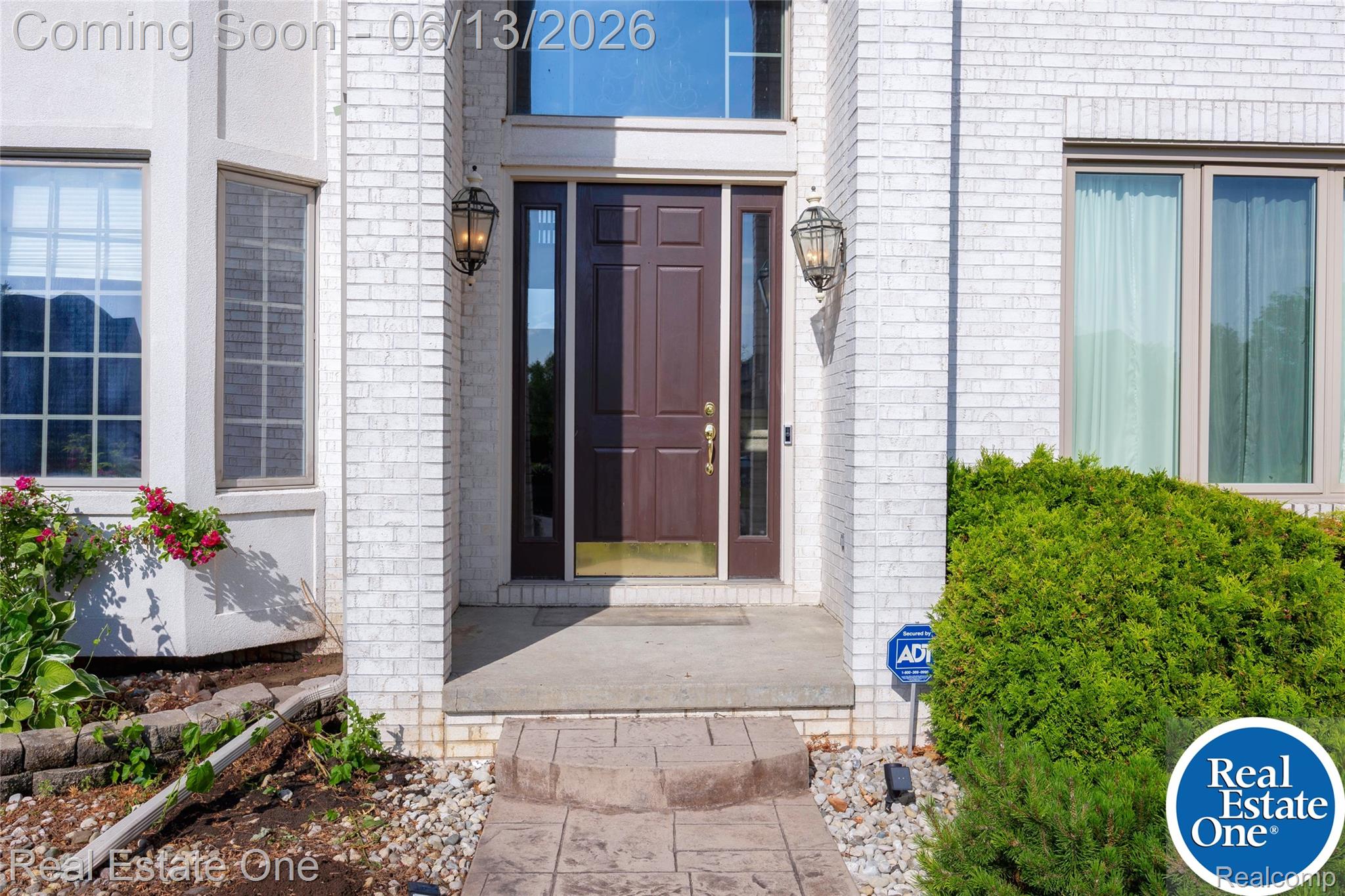 857 Saint James Park Avenue