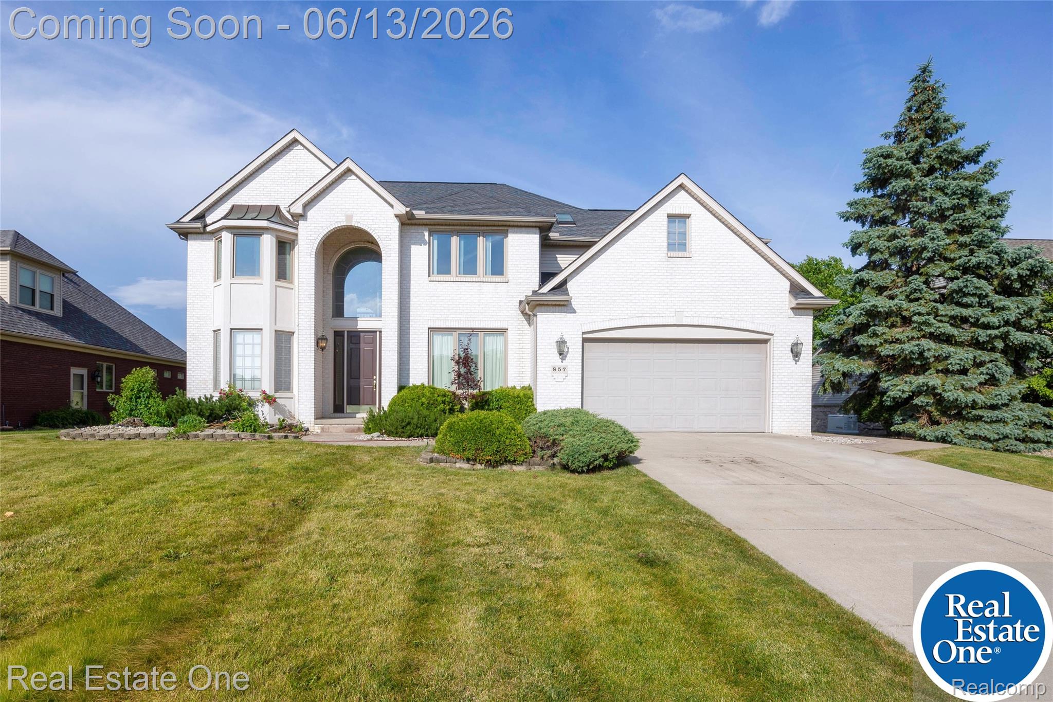 857 Saint James Park Avenue