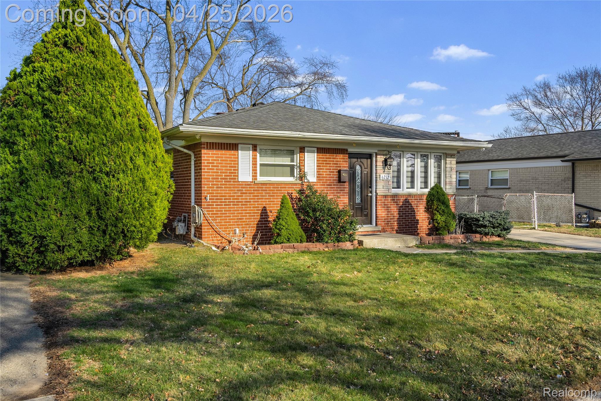 6212 N Evangeline Street