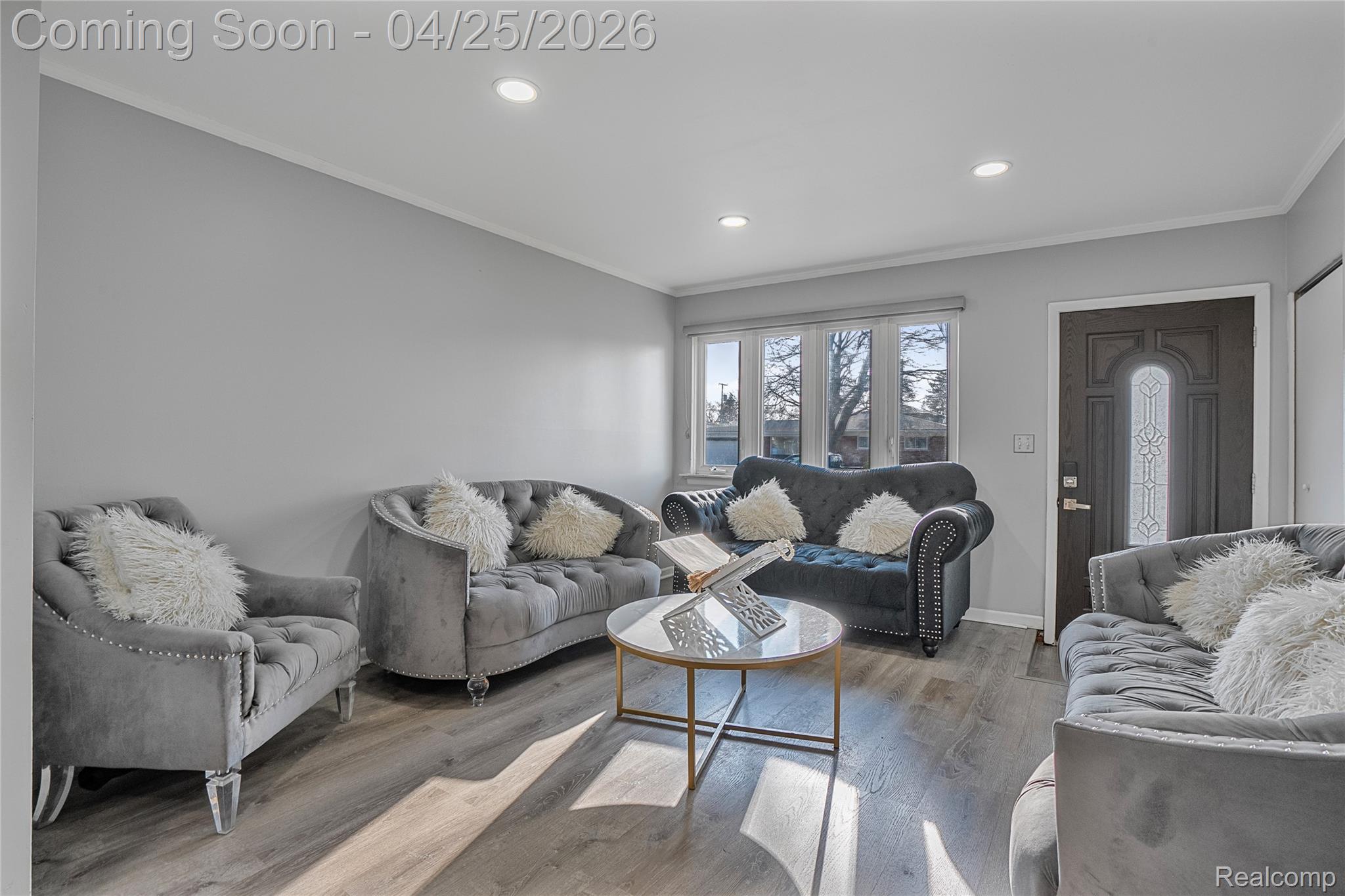 6212 N Evangeline Street