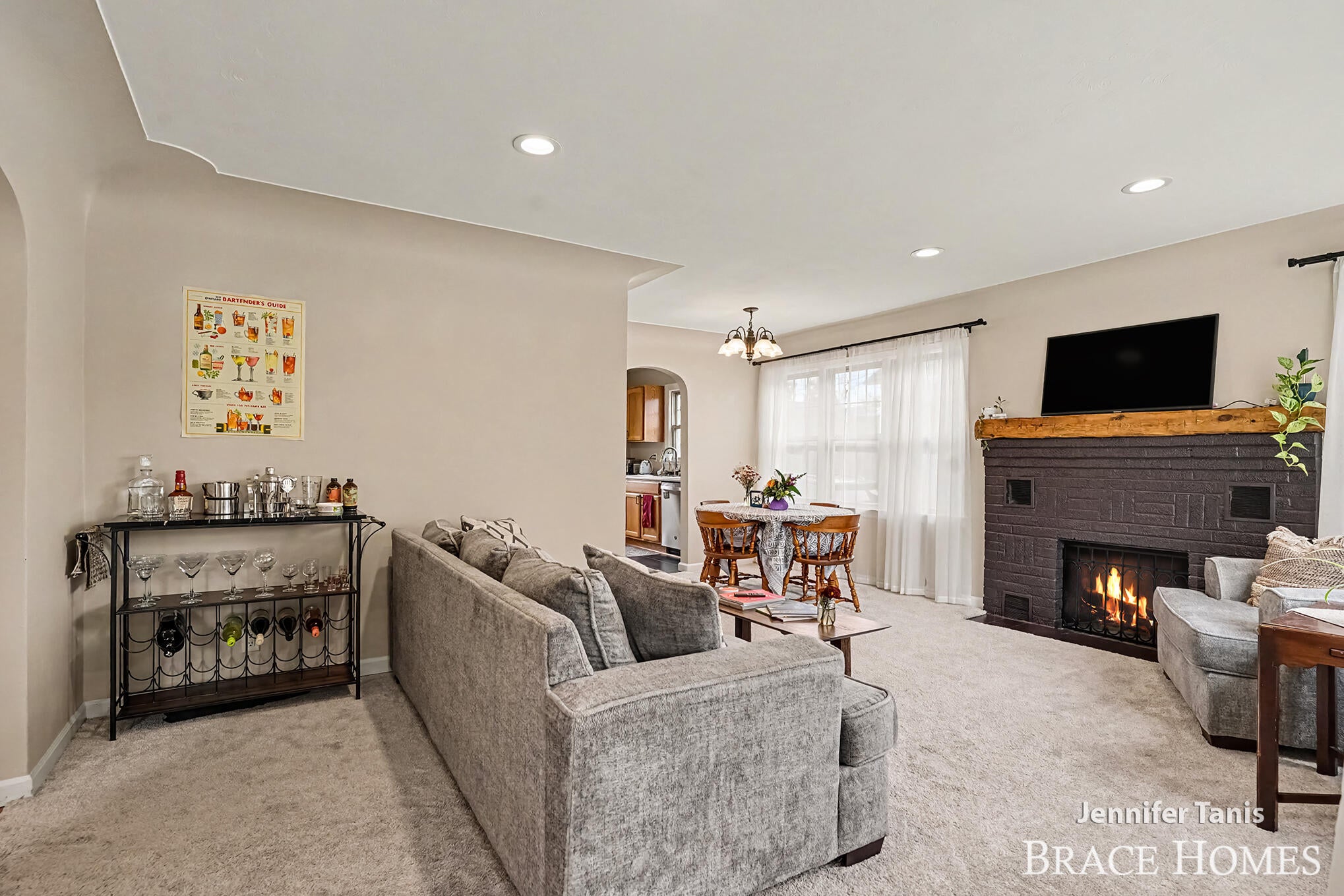 147 E 16th Street
