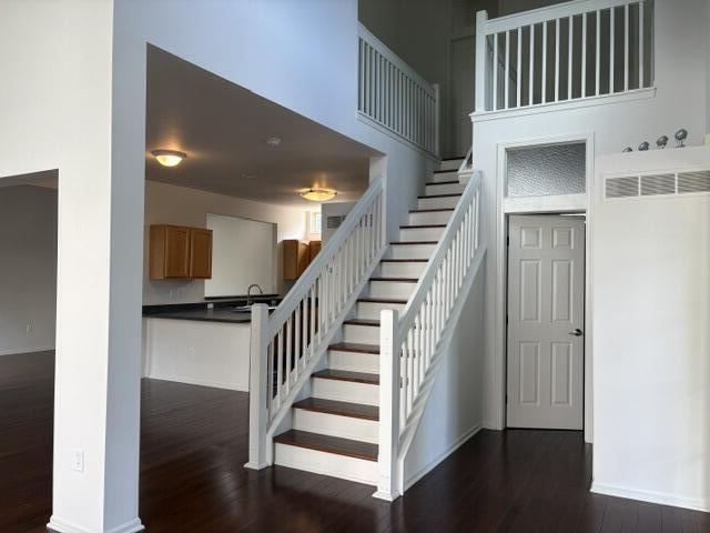 5888 Villa France Avenue