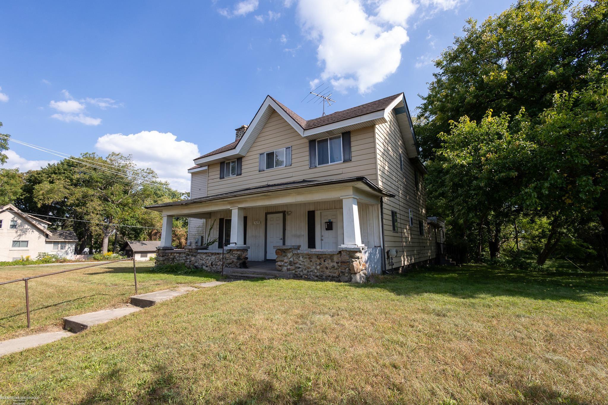 529 Orchard Lake Rd Road