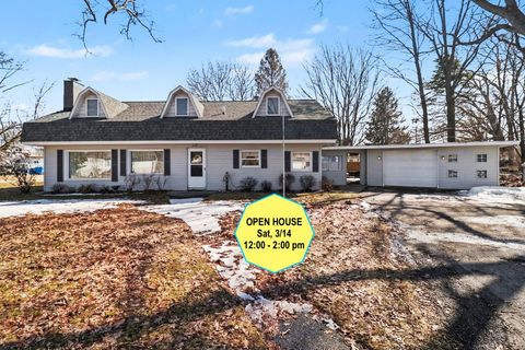 709 New William Street Ludington City MI 49431