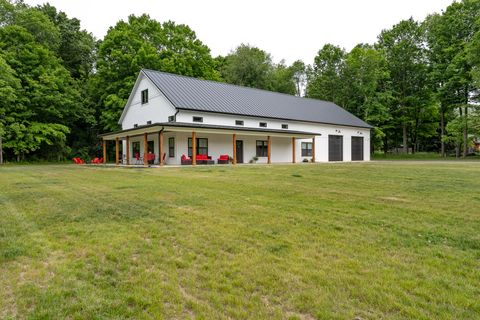 9673 N 27th Street Richland Township MI 49083