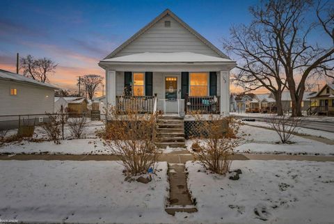 103 14th St Street Port Huron City MI 48060