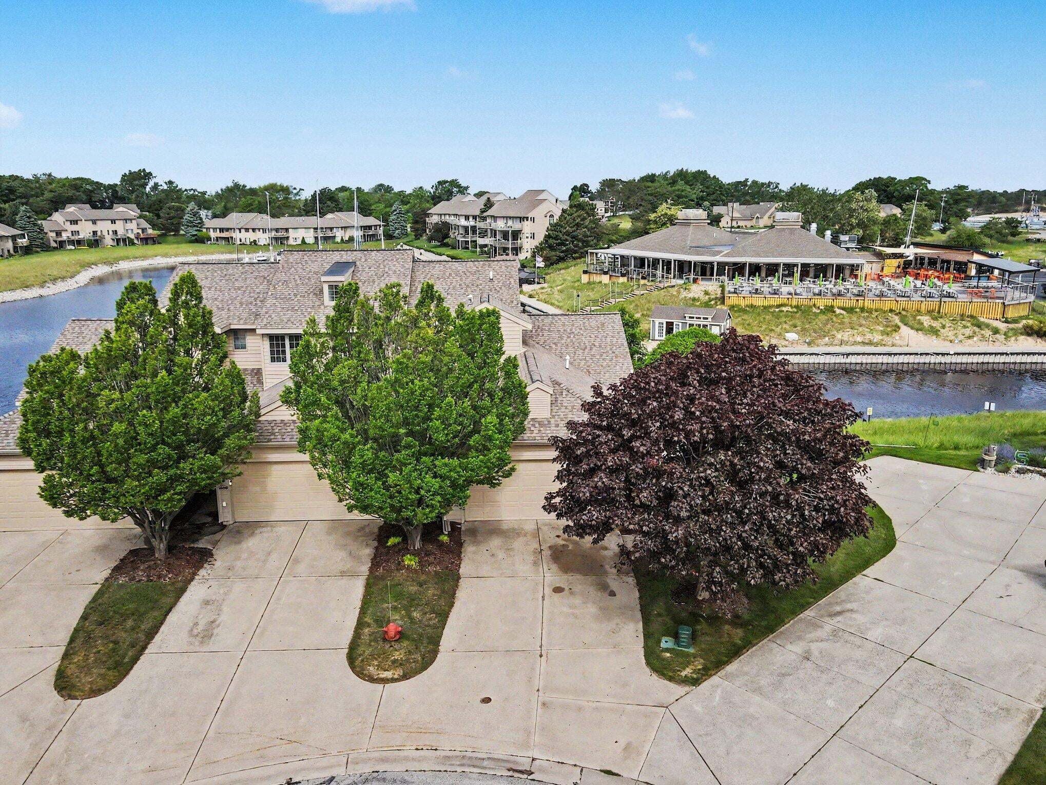 1410 E Harbour Towne Circle # 12