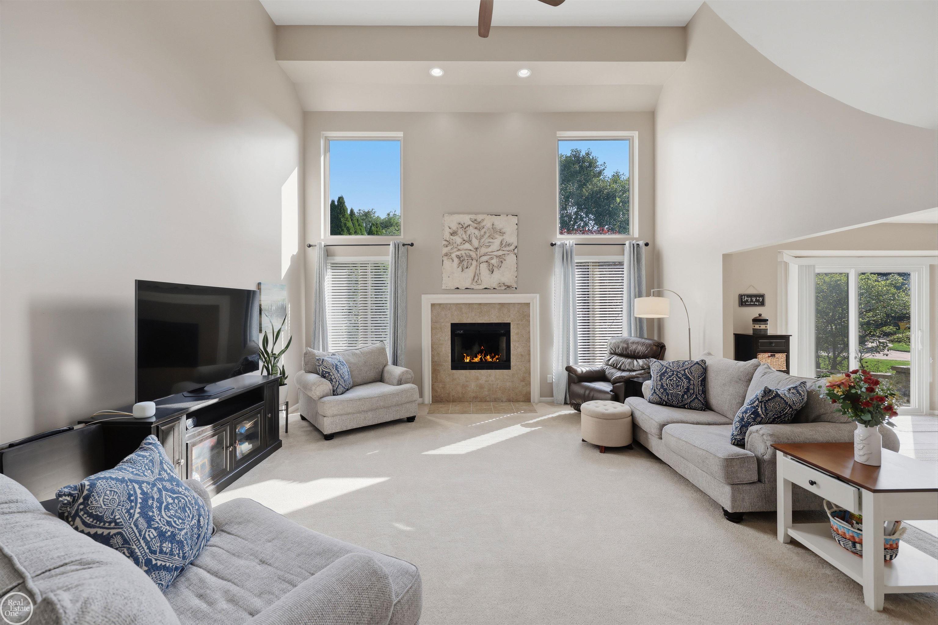 57762 Hawthorn Drive