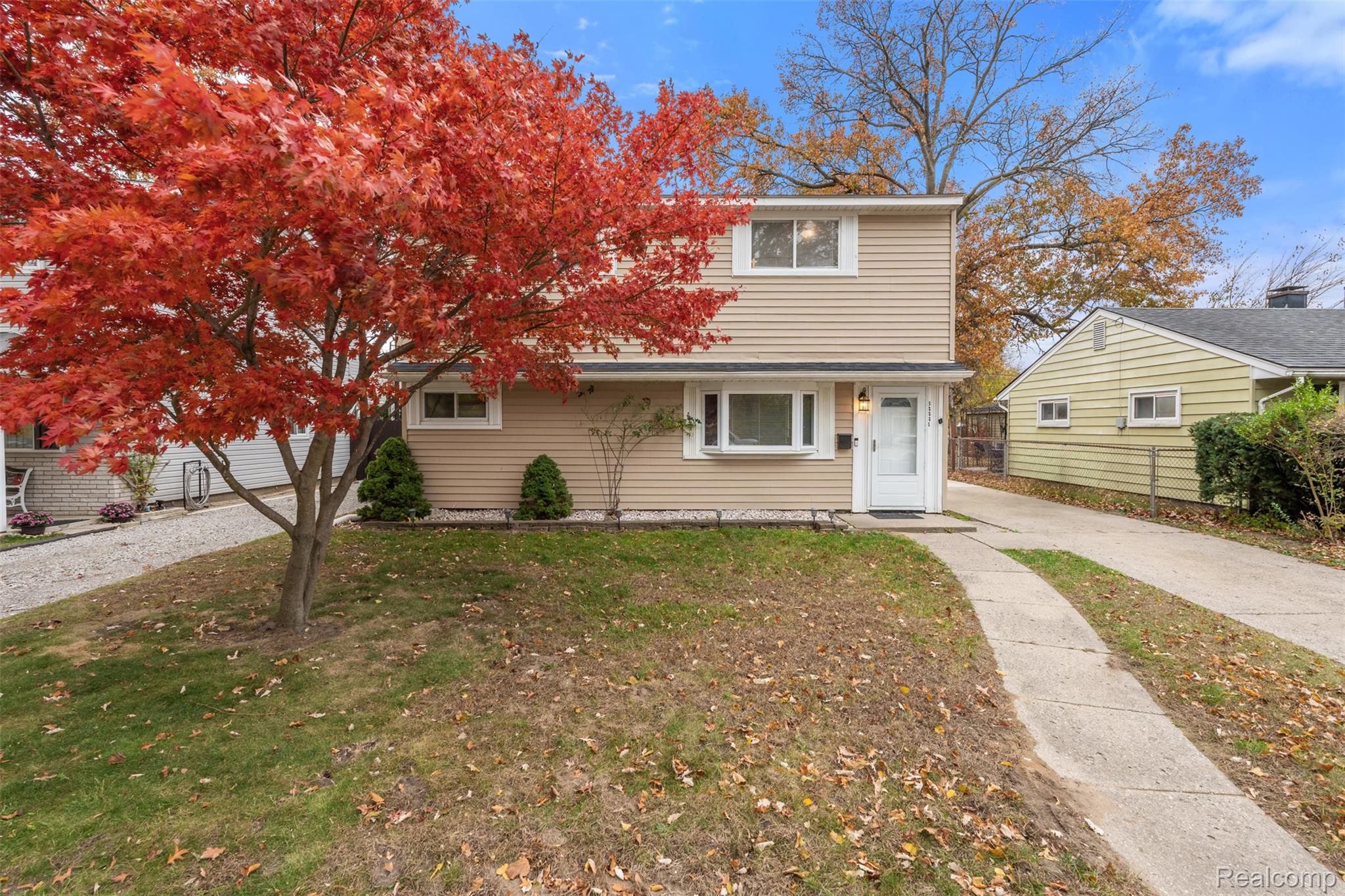 34441 Phyllis Street