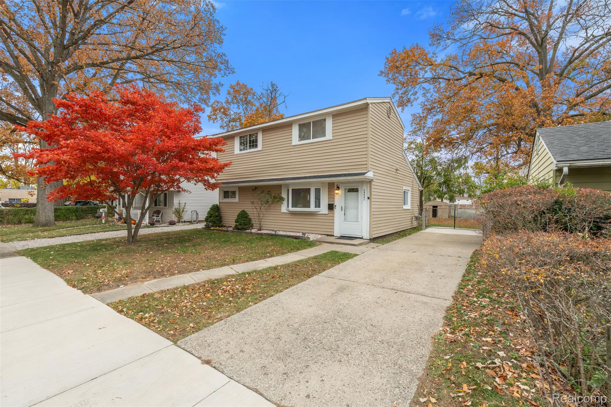 34441 Phyllis Street