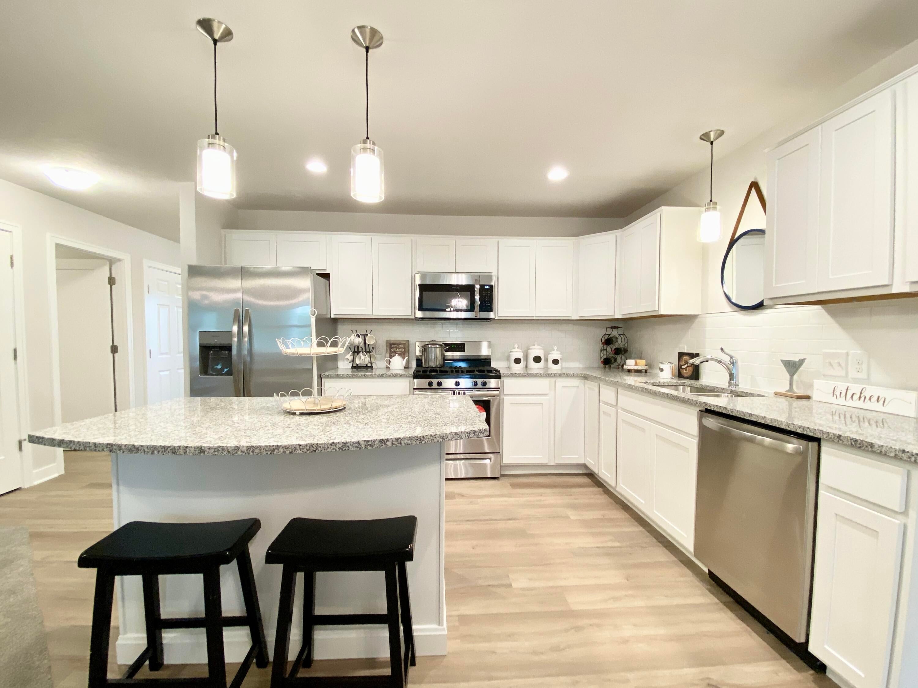 4293 Highpoint Drive 105