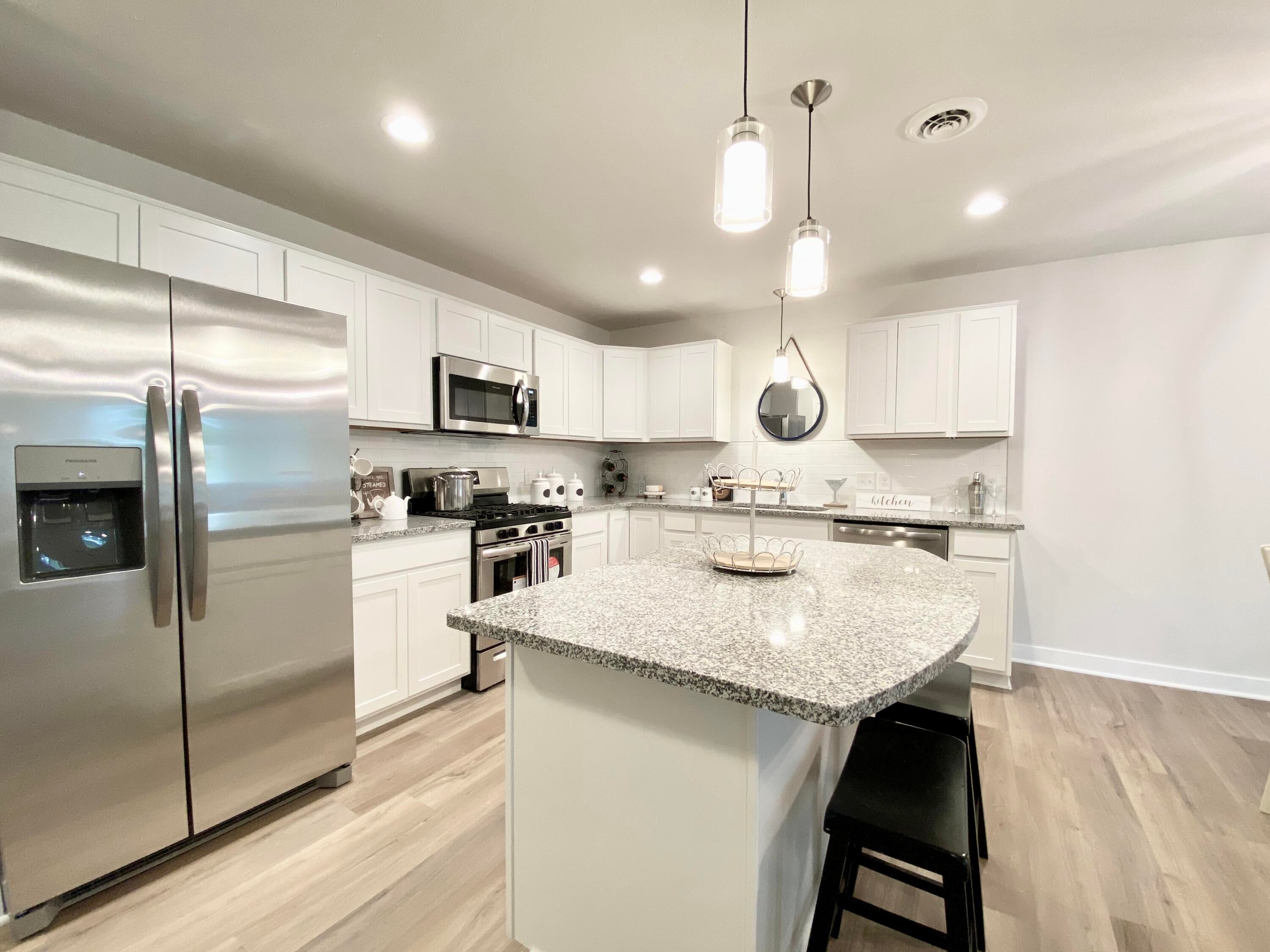 4293 Highpoint Drive 105
