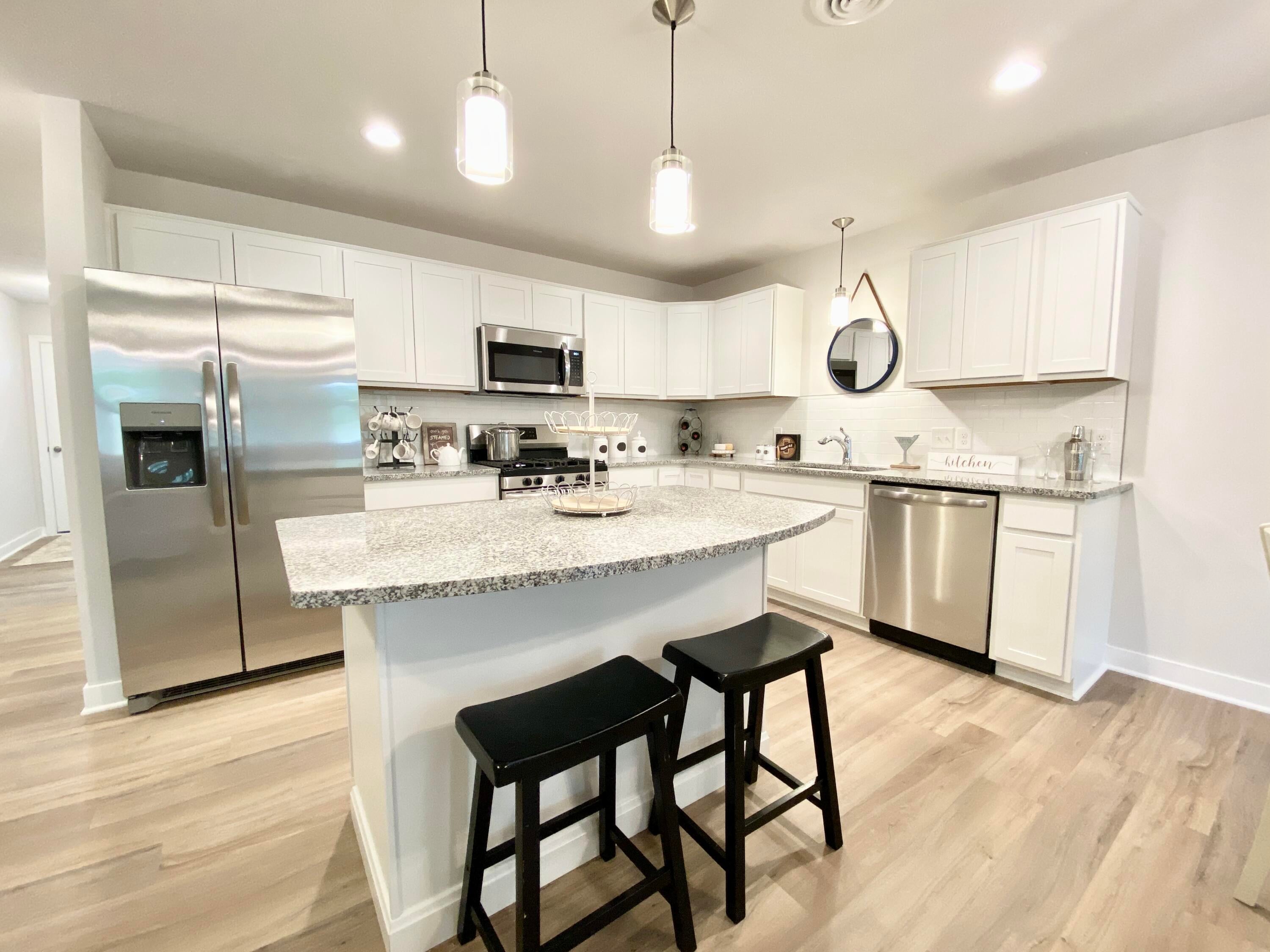 4293 Highpoint Drive 105