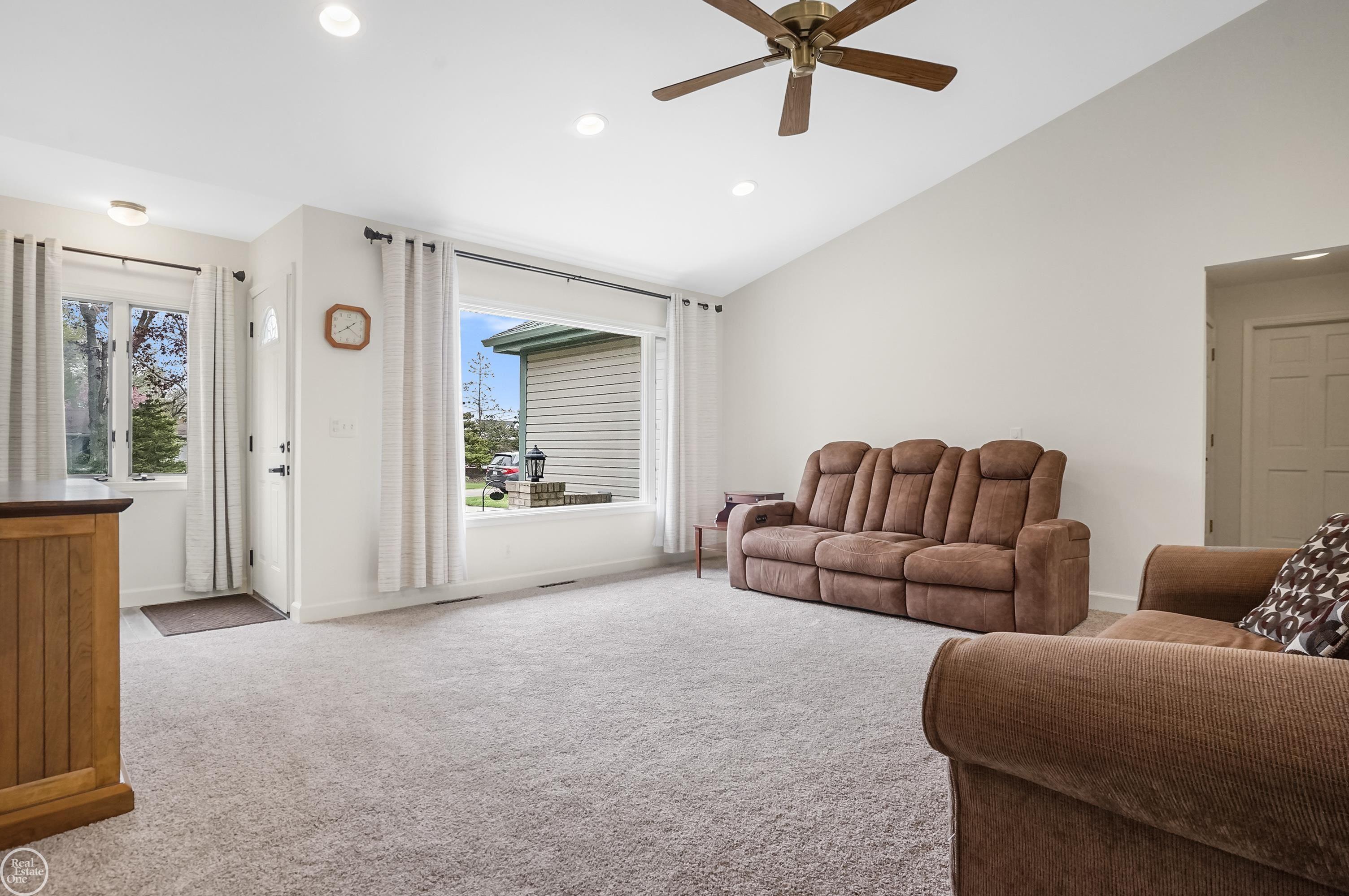 45073 Grant Park