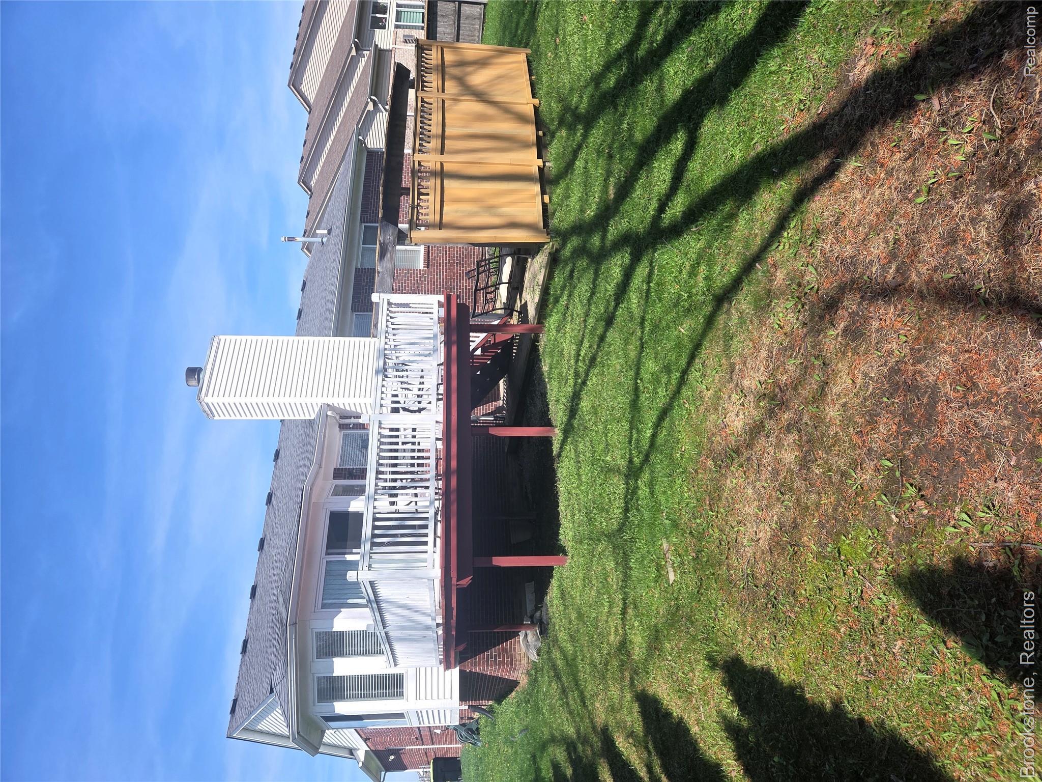 32010 N Oakcrest Drive E