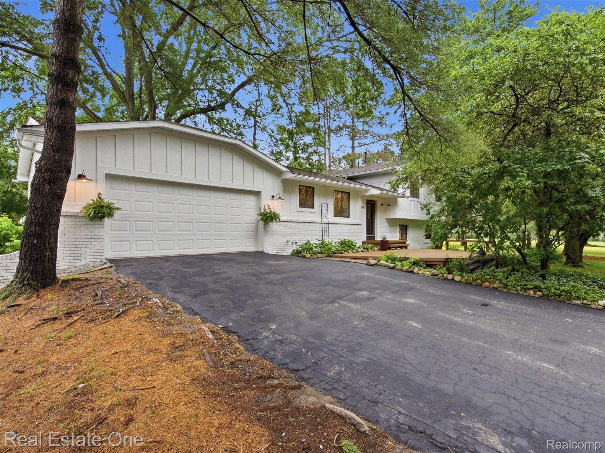 3206 Allen Road