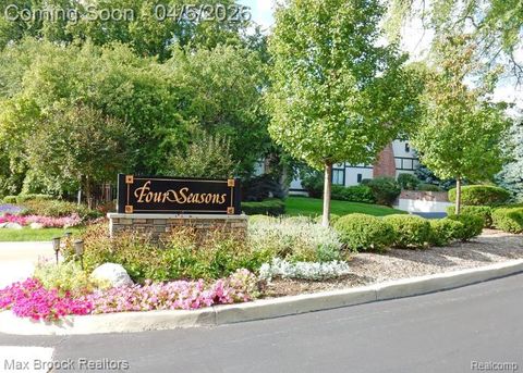 Tiny photo for 42160 Woodward Avenue #42, Bloomfield Hills City, MI 48304 (MLS # 20261019720)