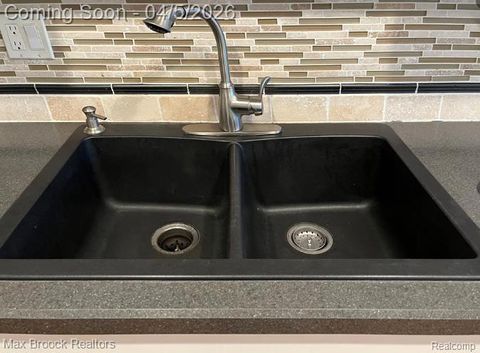 Tiny photo for 42160 Woodward Avenue #42, Bloomfield Hills City, MI 48304 (MLS # 20261019720)