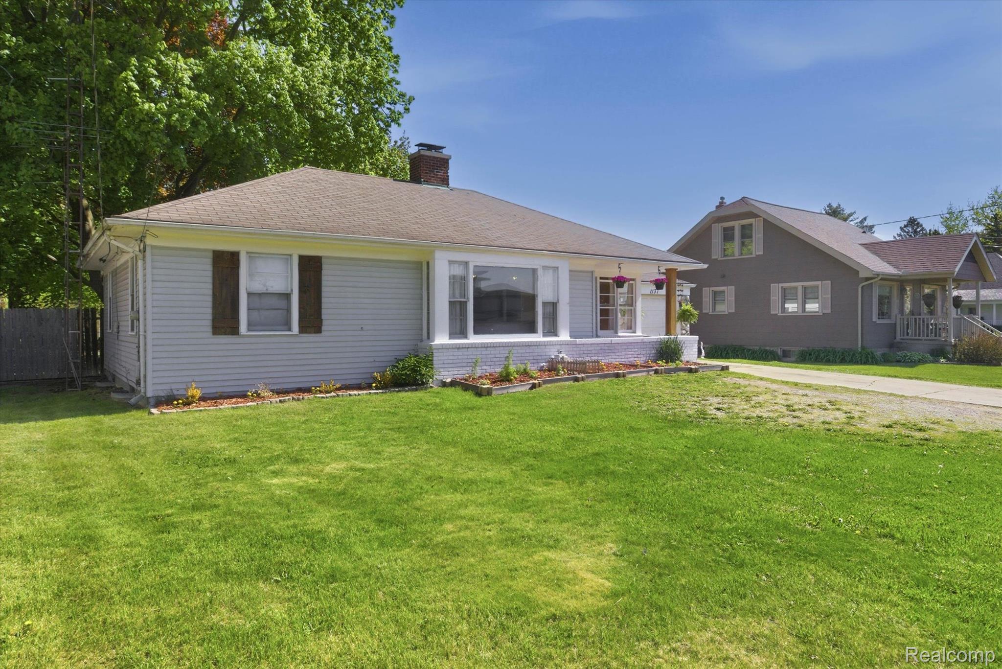 1137 E Main Street