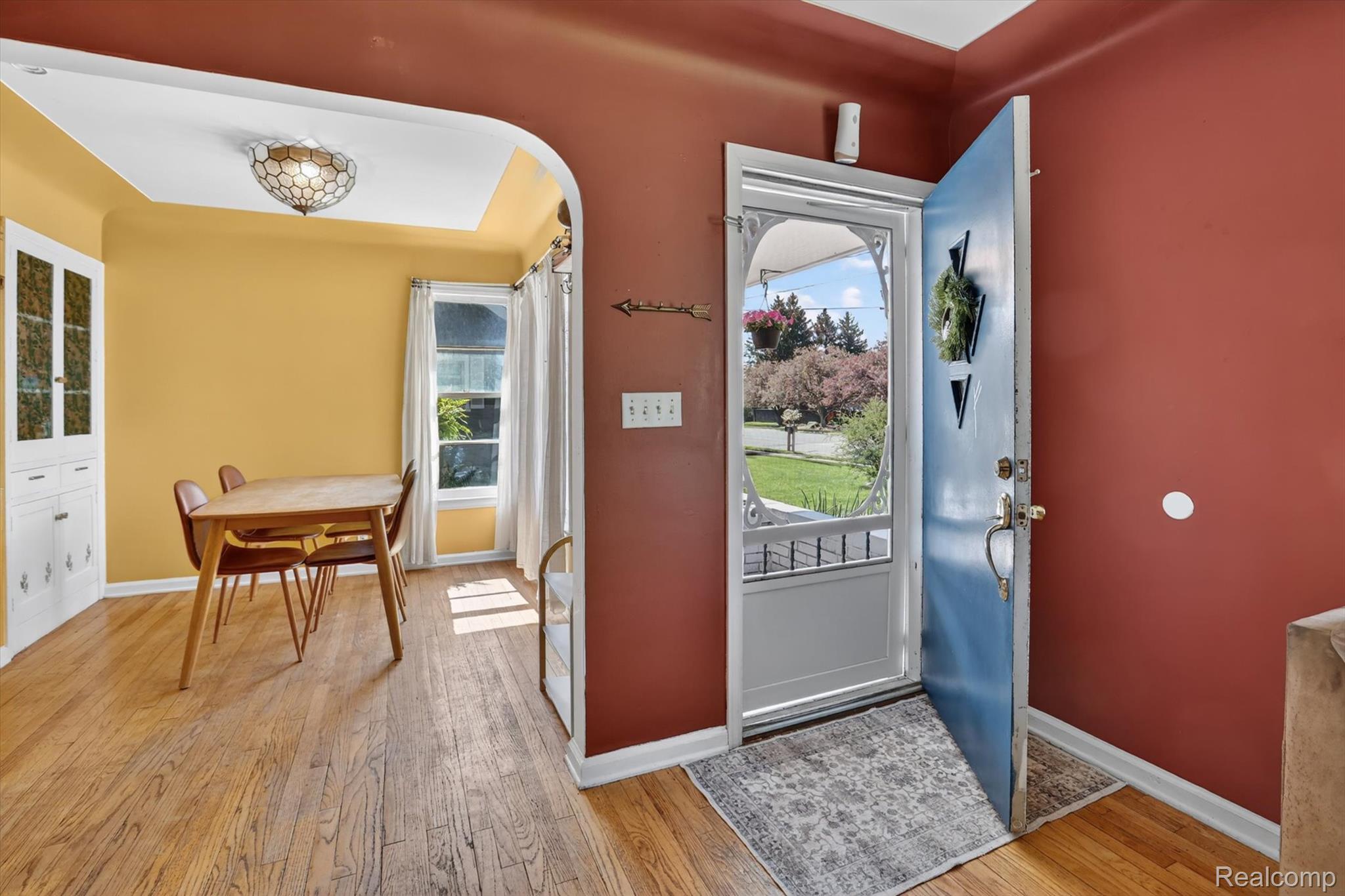 1137 E Main Street